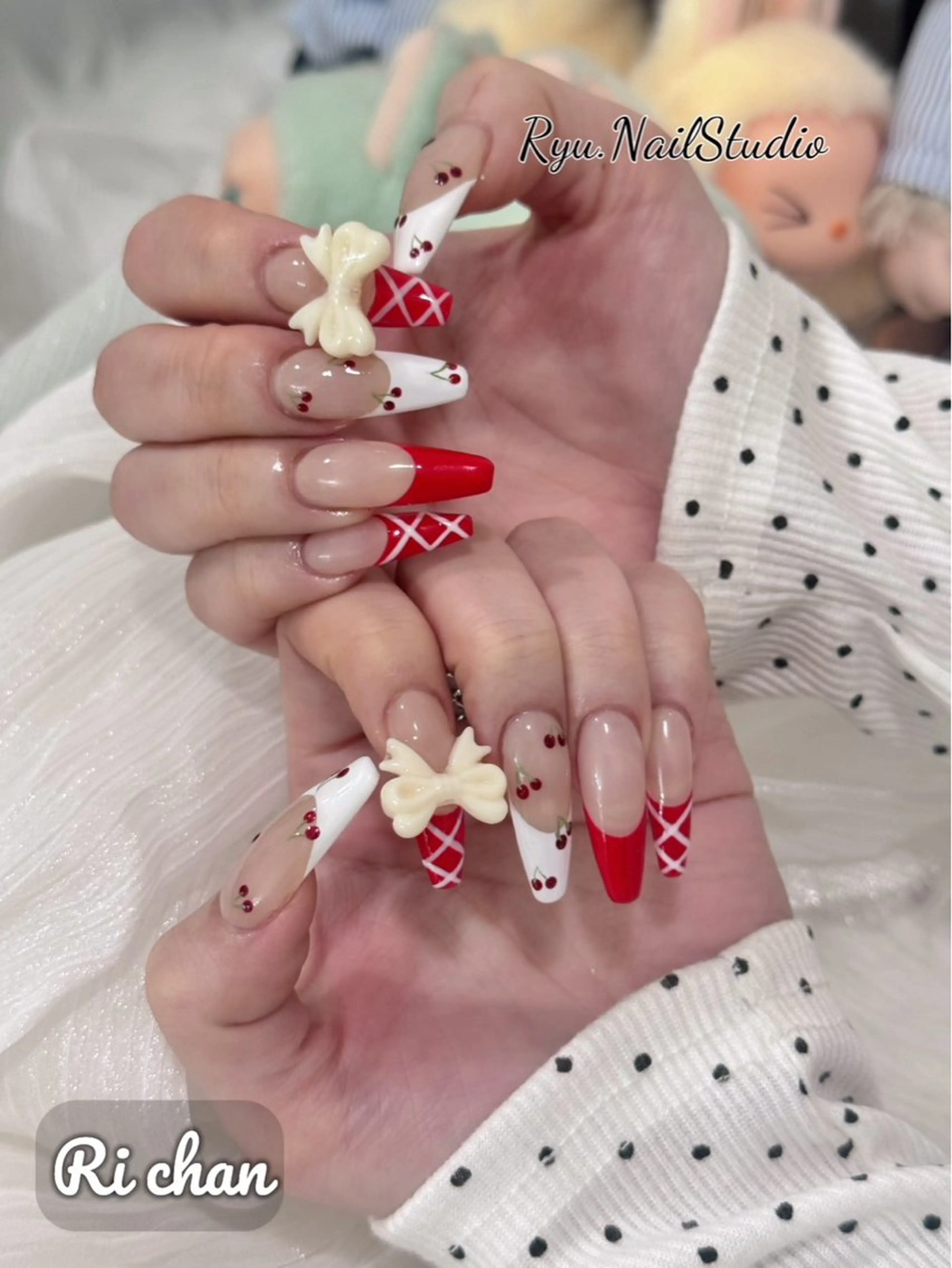 ネイル アートネイル ジェルネイル マグネットネイル ニュアンスネイル シンプルネイル ハンドネイル Ryunail所属・Ryu Nail NekoChanのネイルデザイン