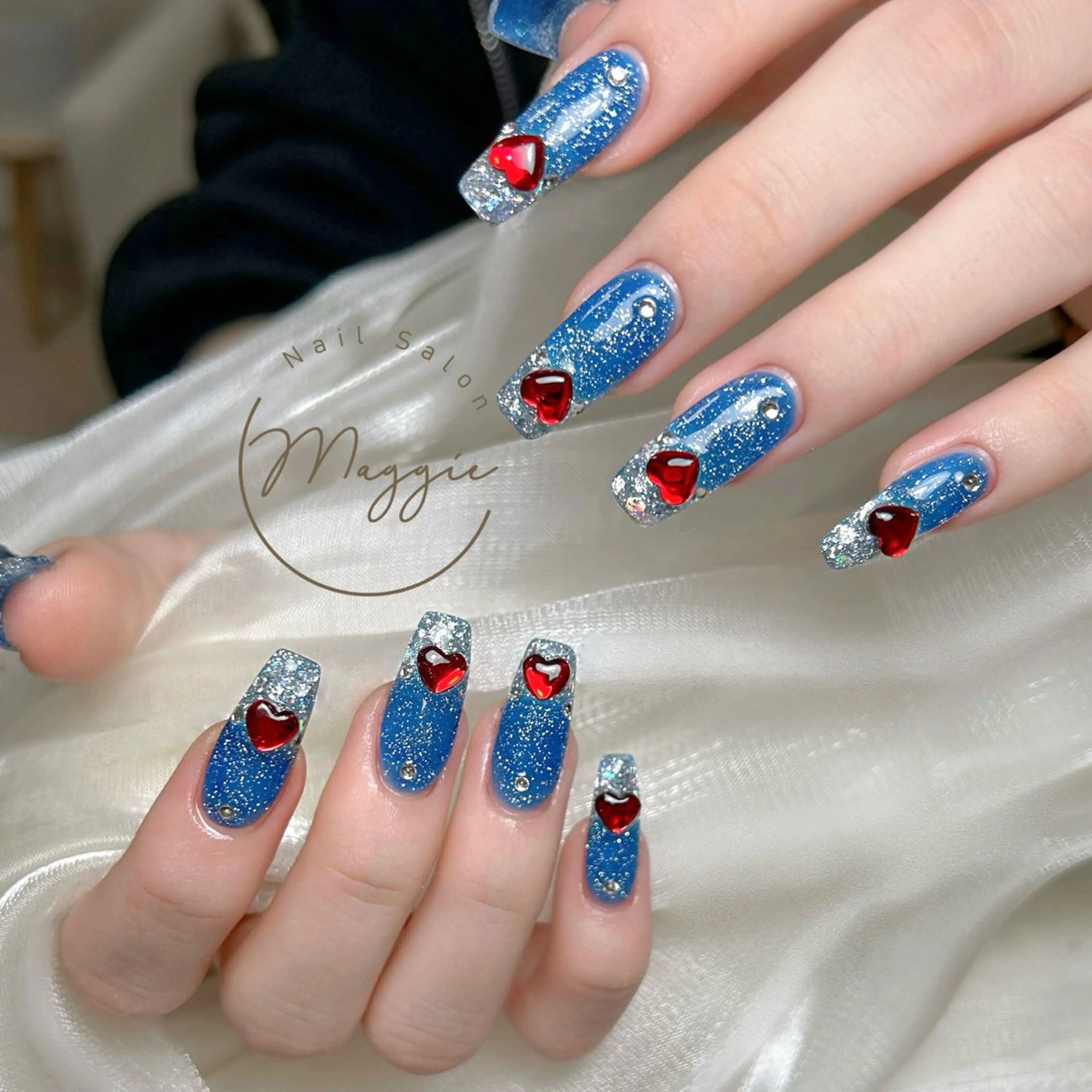 ネイル Maggie Nail🦩のネイルデザイン