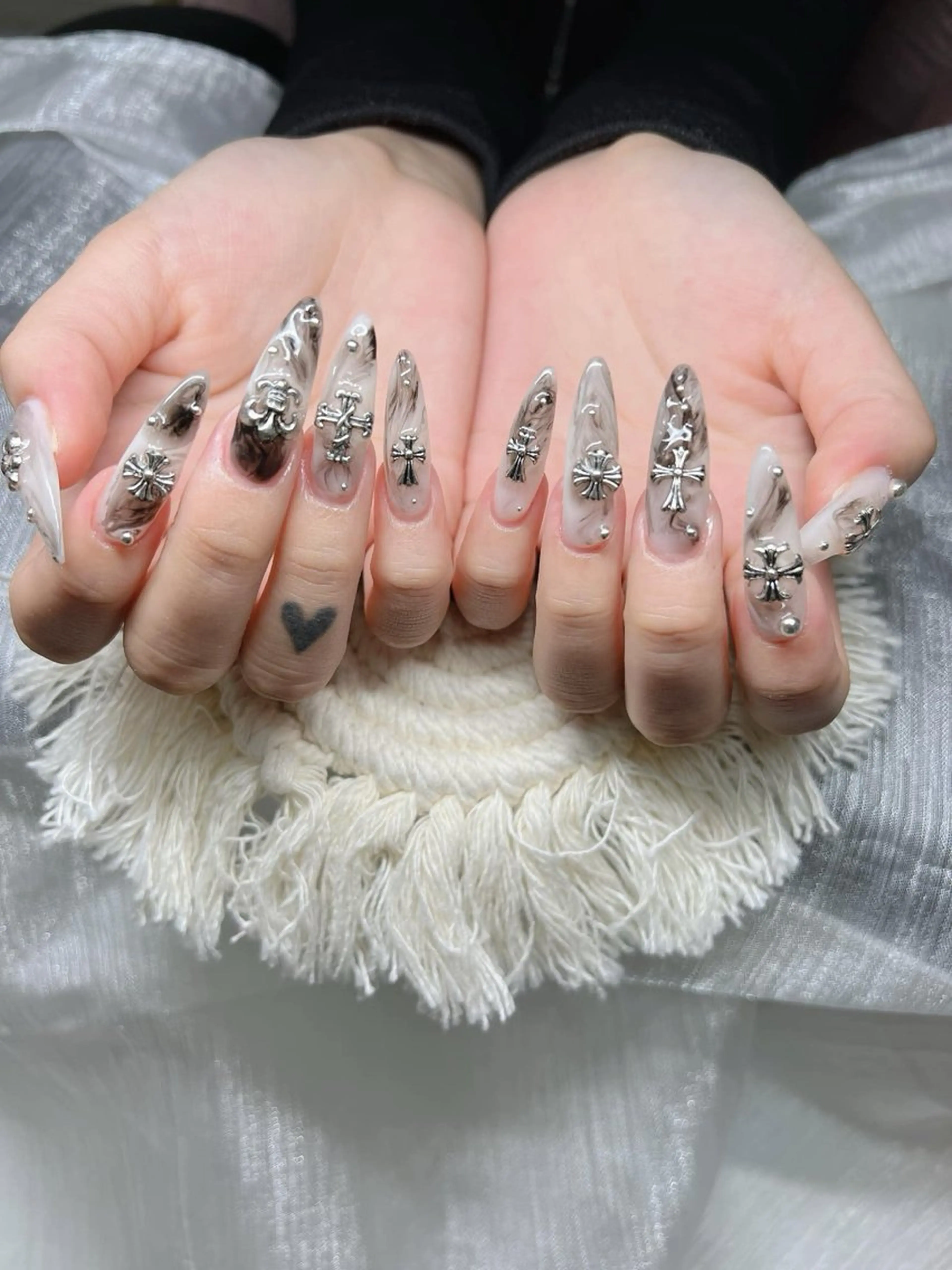 ネイル オーロラネイル チークネイル 長さ出し フットネイル フレンチネイル Lee Nails チップ長さだし専門店のネイルデザイン