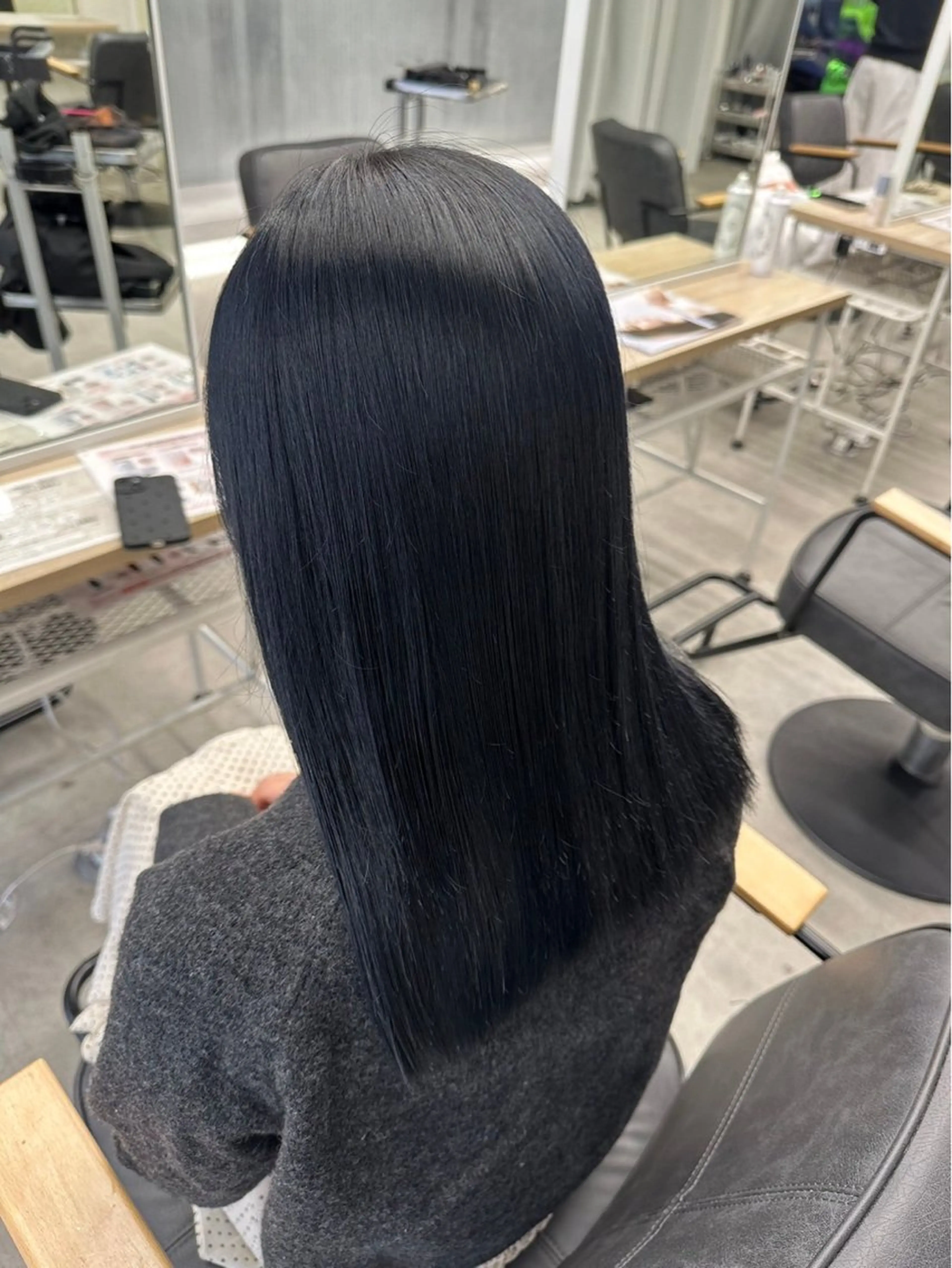 セミロング カラー 黒髪 ブルーカラー ブルーブラック 似合わせ SHOYAのヘアスタイル