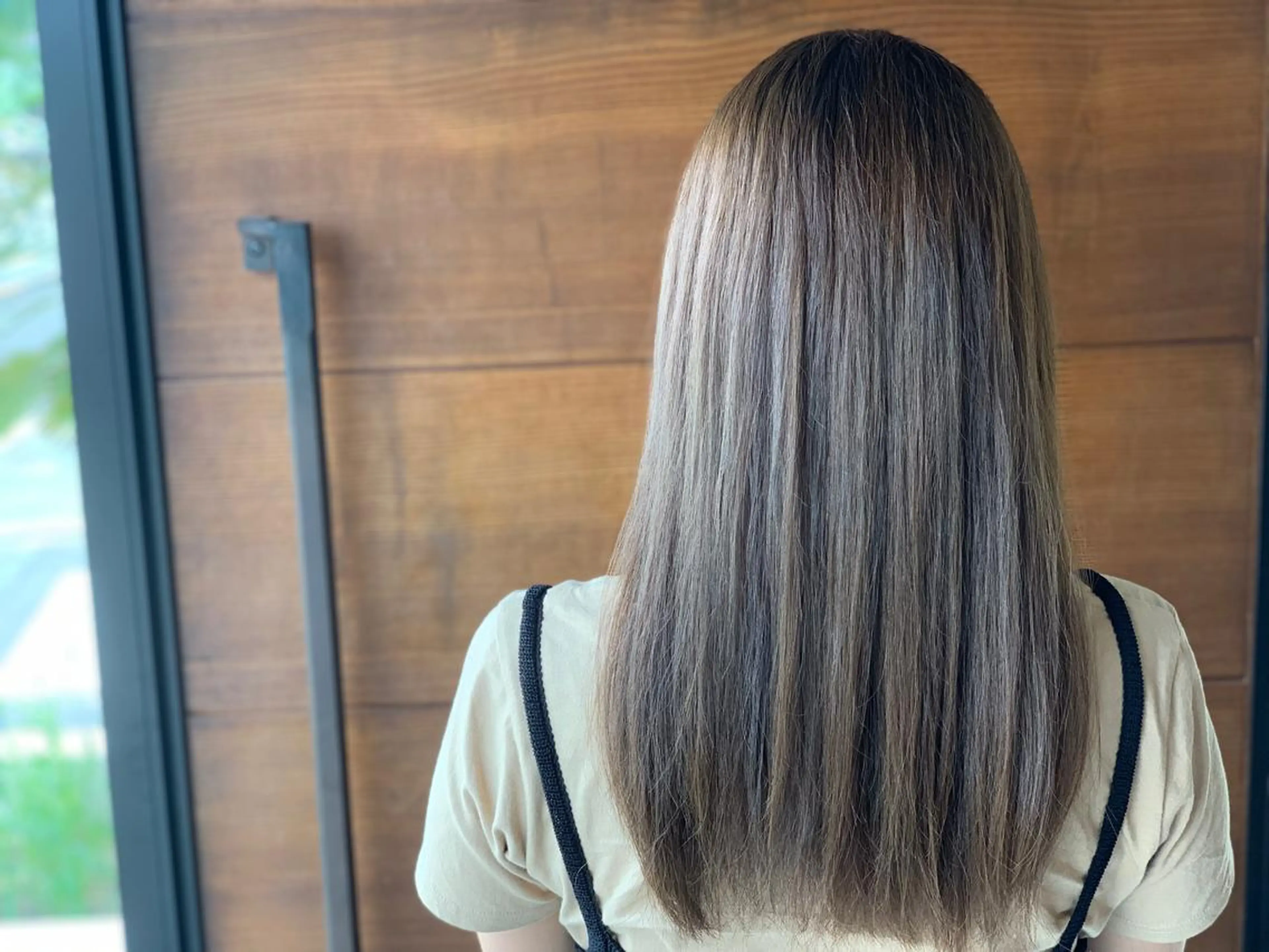 セミロング カラー グレージュ ヘアカラー トリートメント IORI #韓国ヘア#髪質改善のヘアスタイル