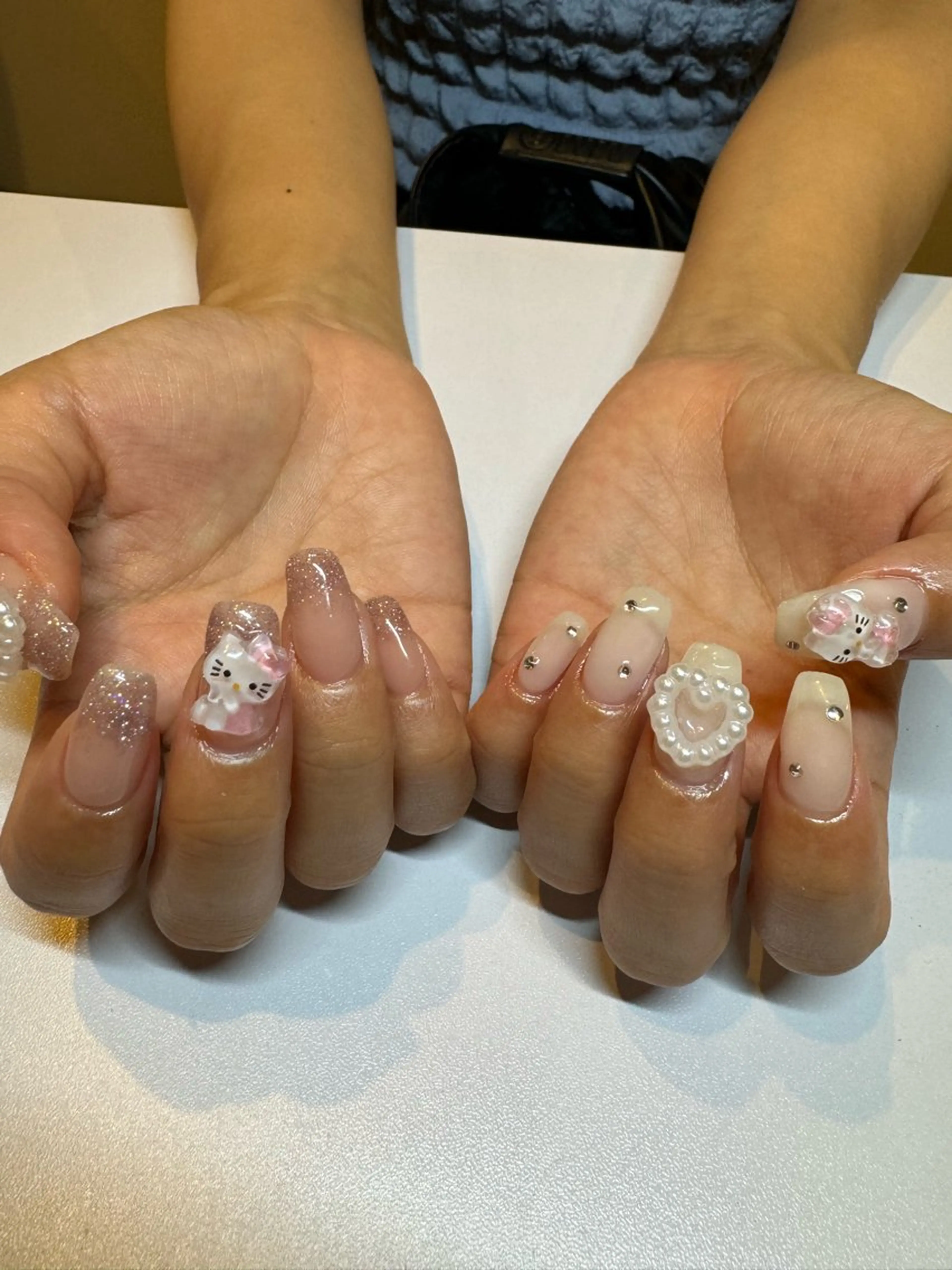 ネイル ハンドネイル 濱岡 咲のネイルデザイン