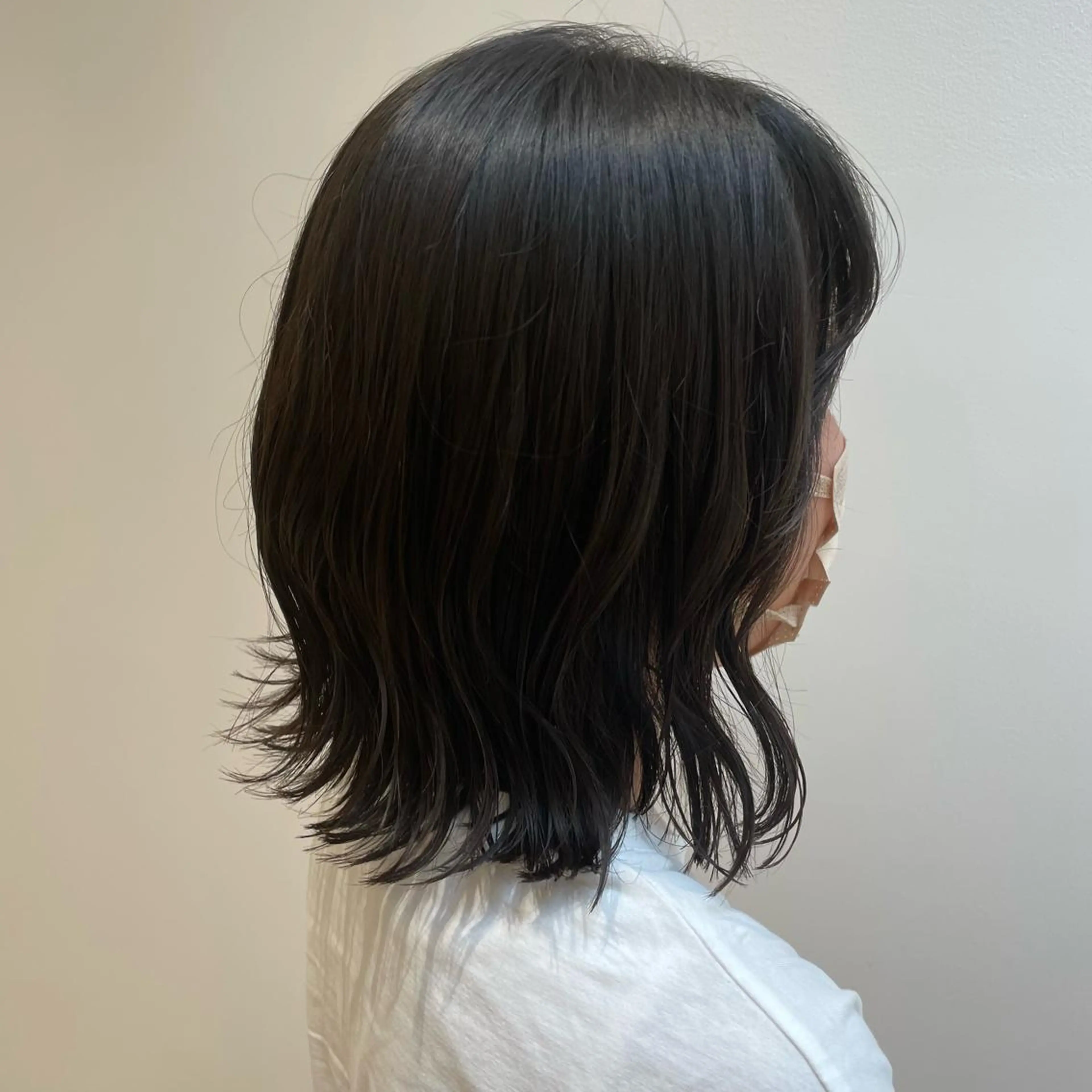 ミディアム トリートメント カット レイヤー/ハイトーン 🫧‪Erikaのヘアスタイル