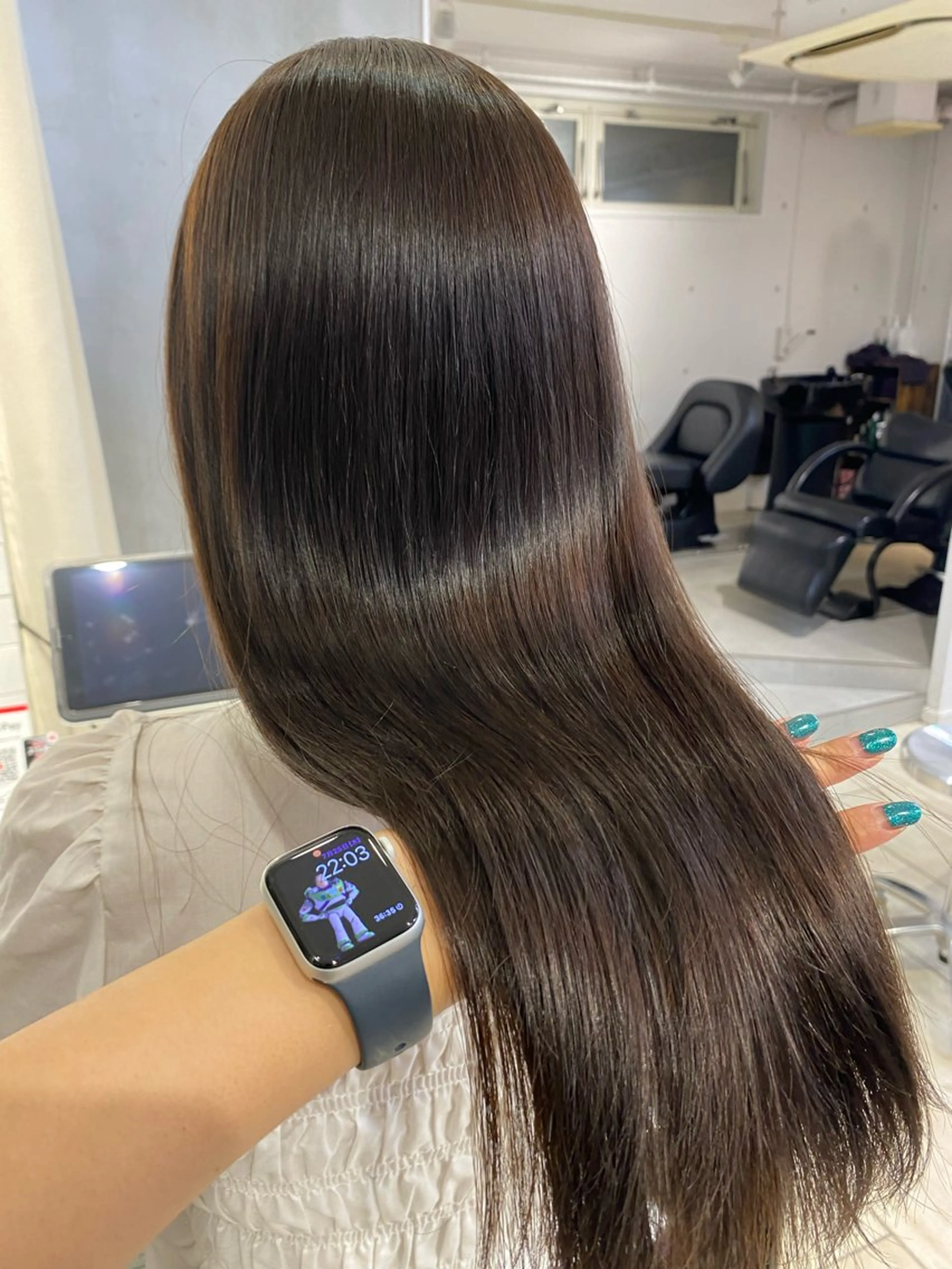 ロング カラー 🫧うる艶ハイトーン 🫧💘サヤ💘のヘアスタイル