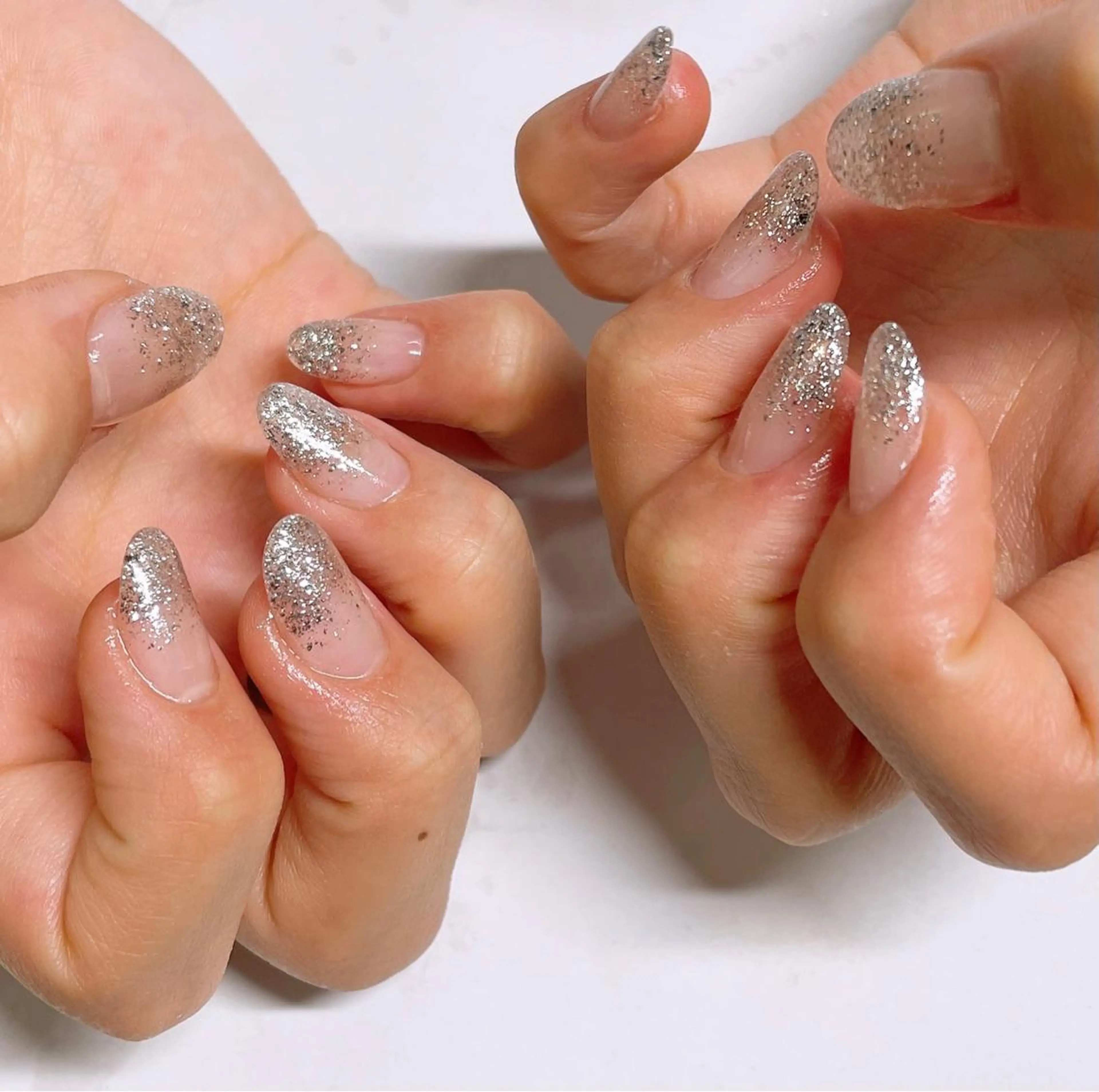 ネイル ハンドネイル VIERU 🌈🎀💖のネイルデザイン