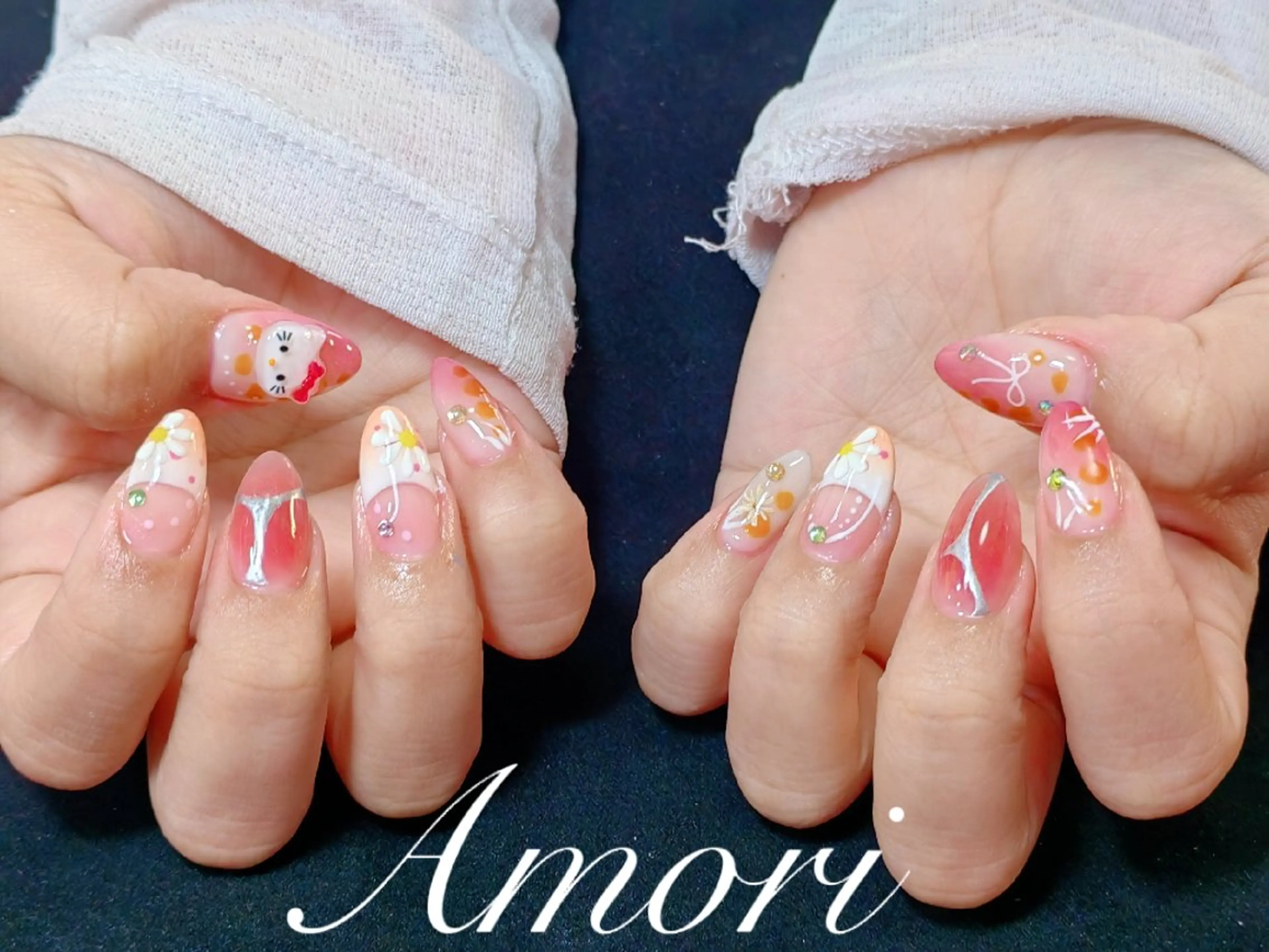 ネイル 佐藤 しおんのネイルデザイン