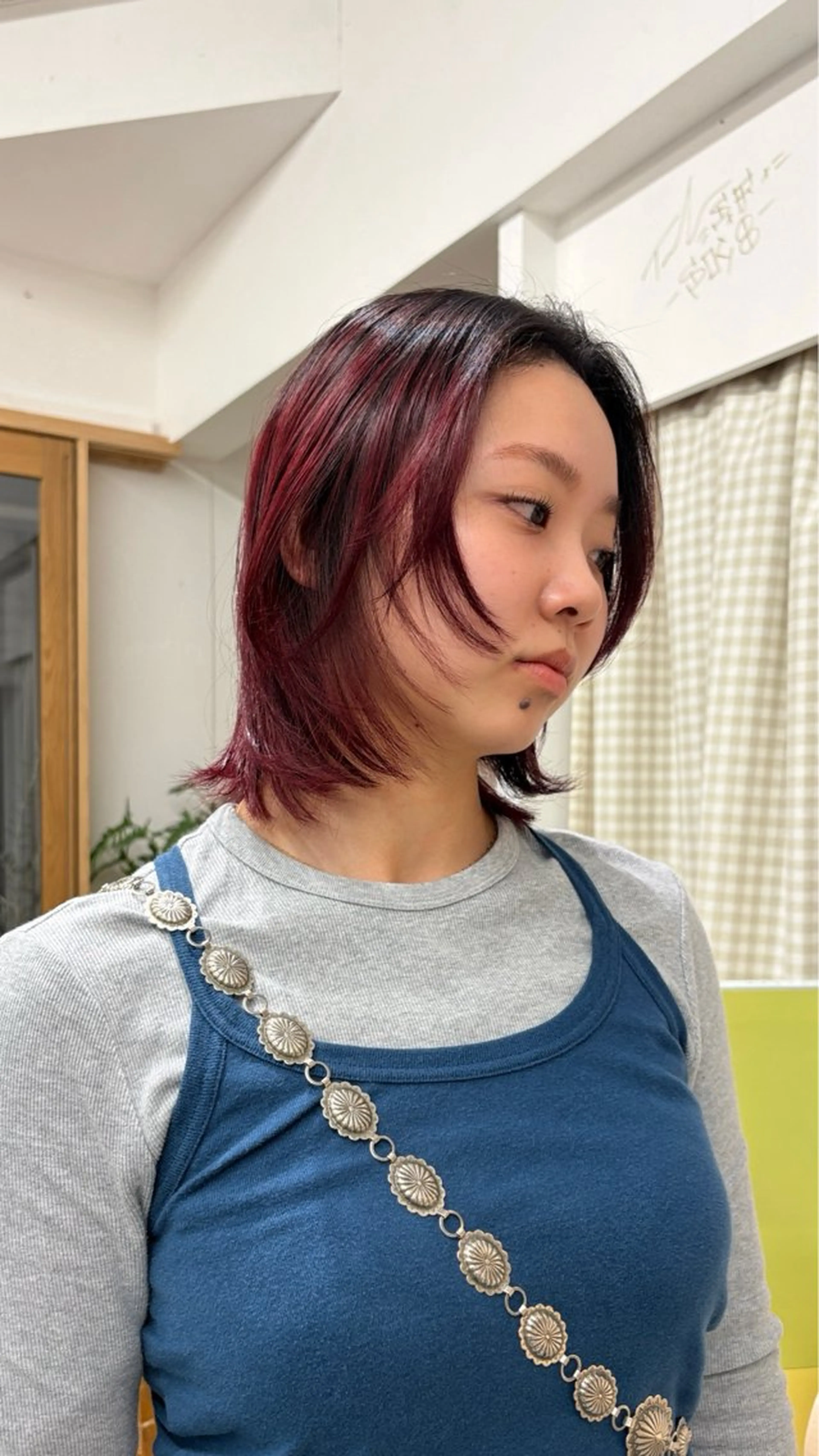 ミディアム カラー HI所属・【HI / YA】 ｓｕｚｕのヘアスタイル