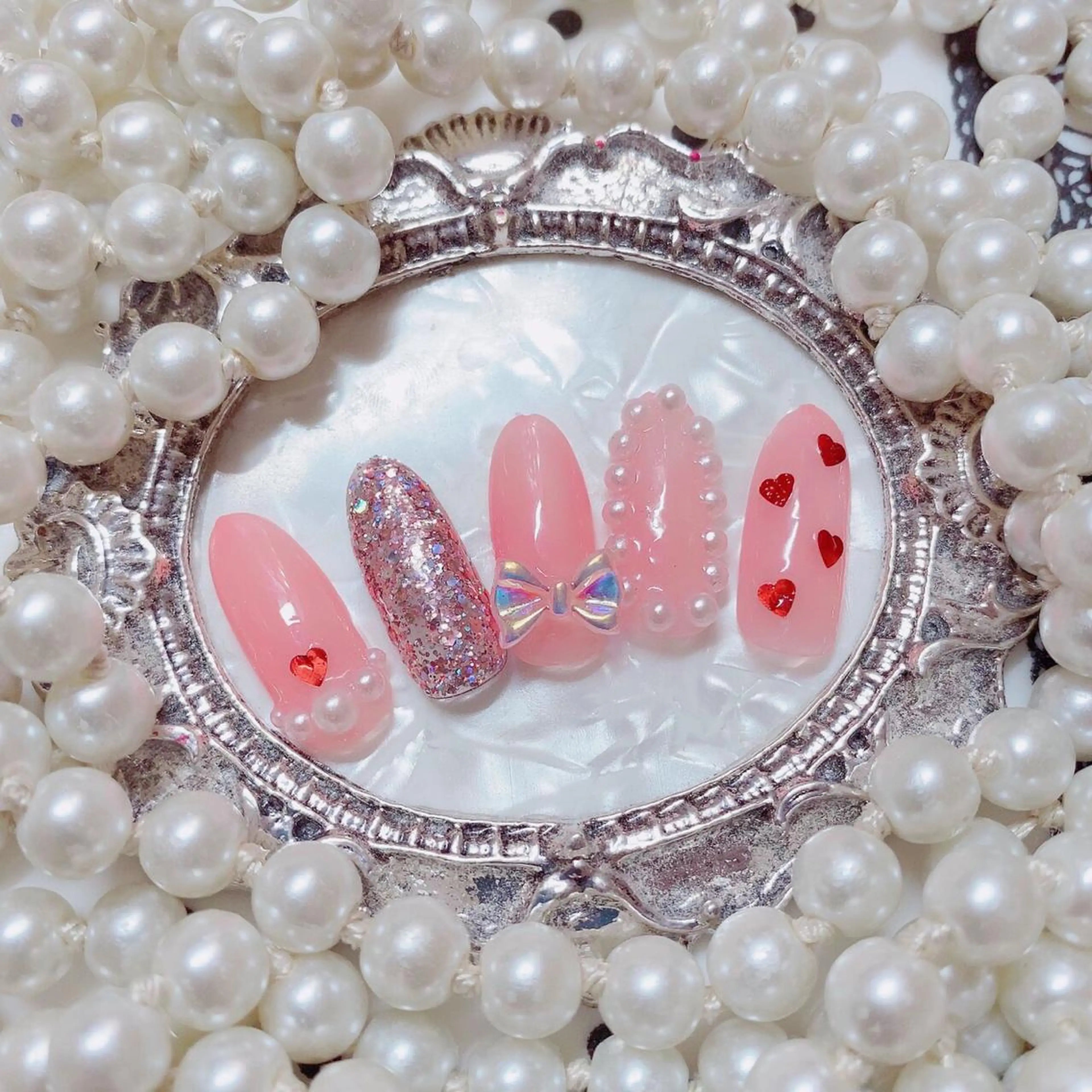 ネイル ハンドネイル マジックミラー所属・マジック ミラーのネイルデザイン