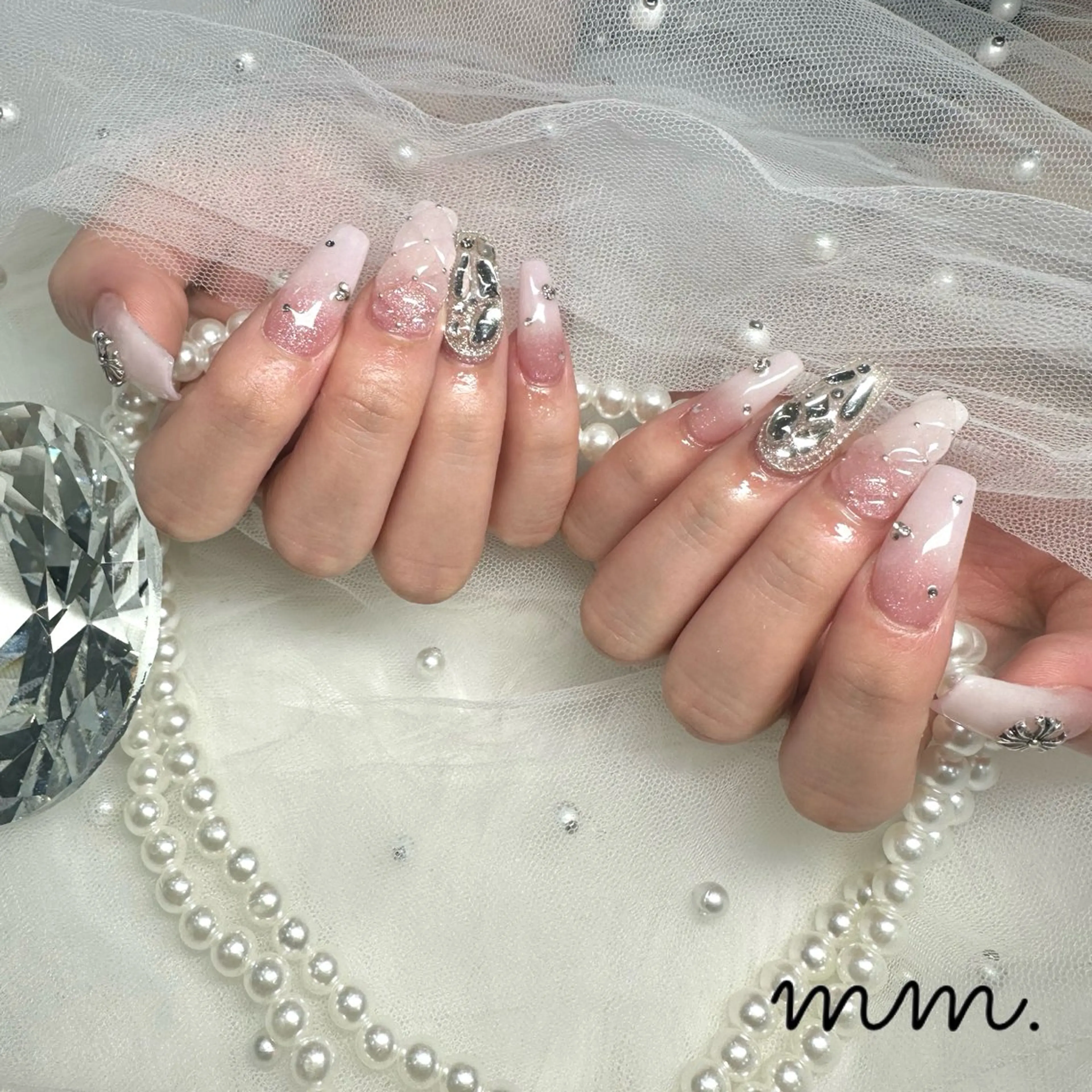 ネイル ハンドネイル 🩷🩵mm.大宮 Riyo🧸🩵🩷のネイルデザイン