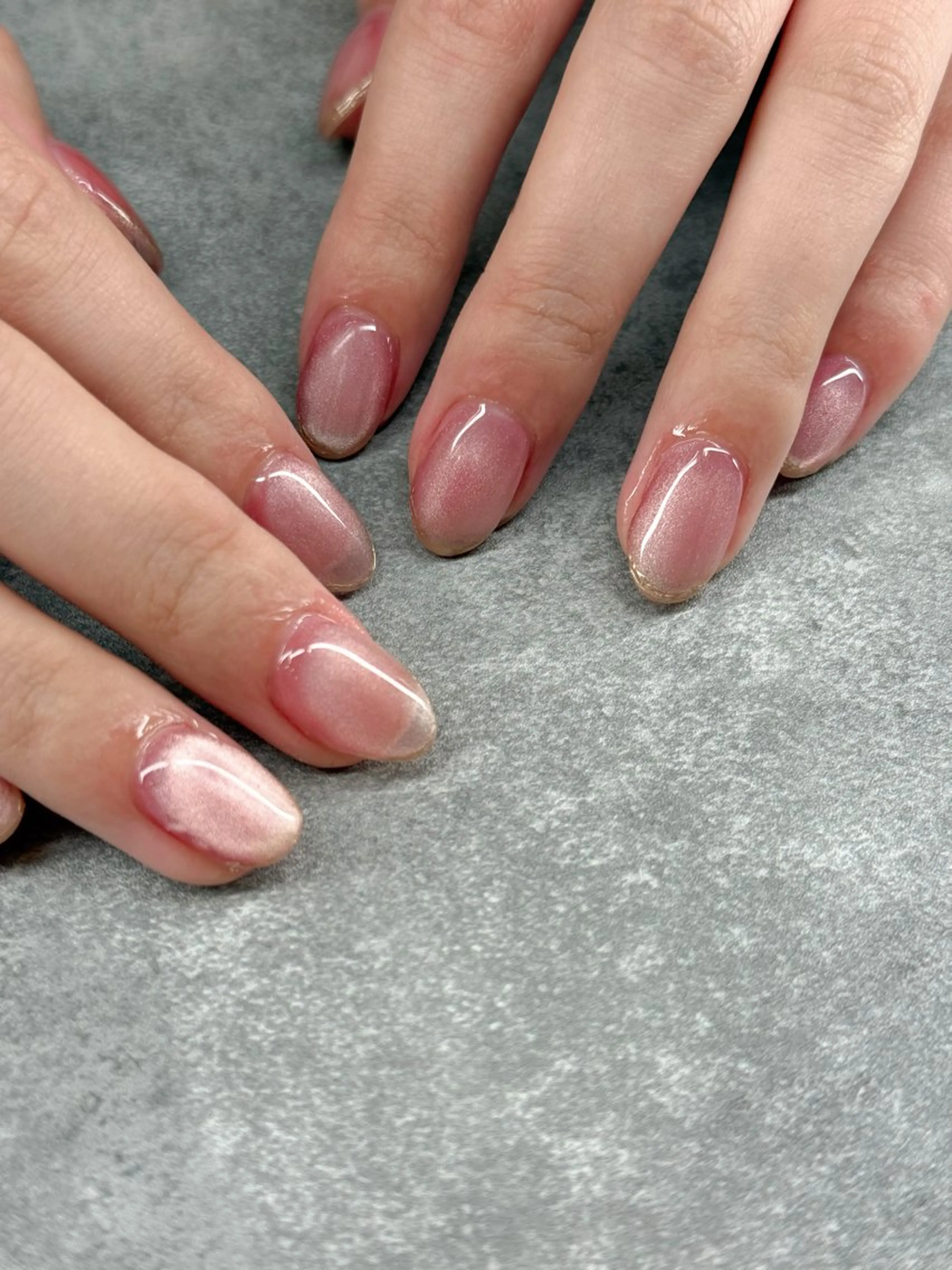 ネイル マグネットネイル マグネットワンカラー ワンカラーネイル ハンドネイル Agate miku🎀‧₊のネイルデザイン