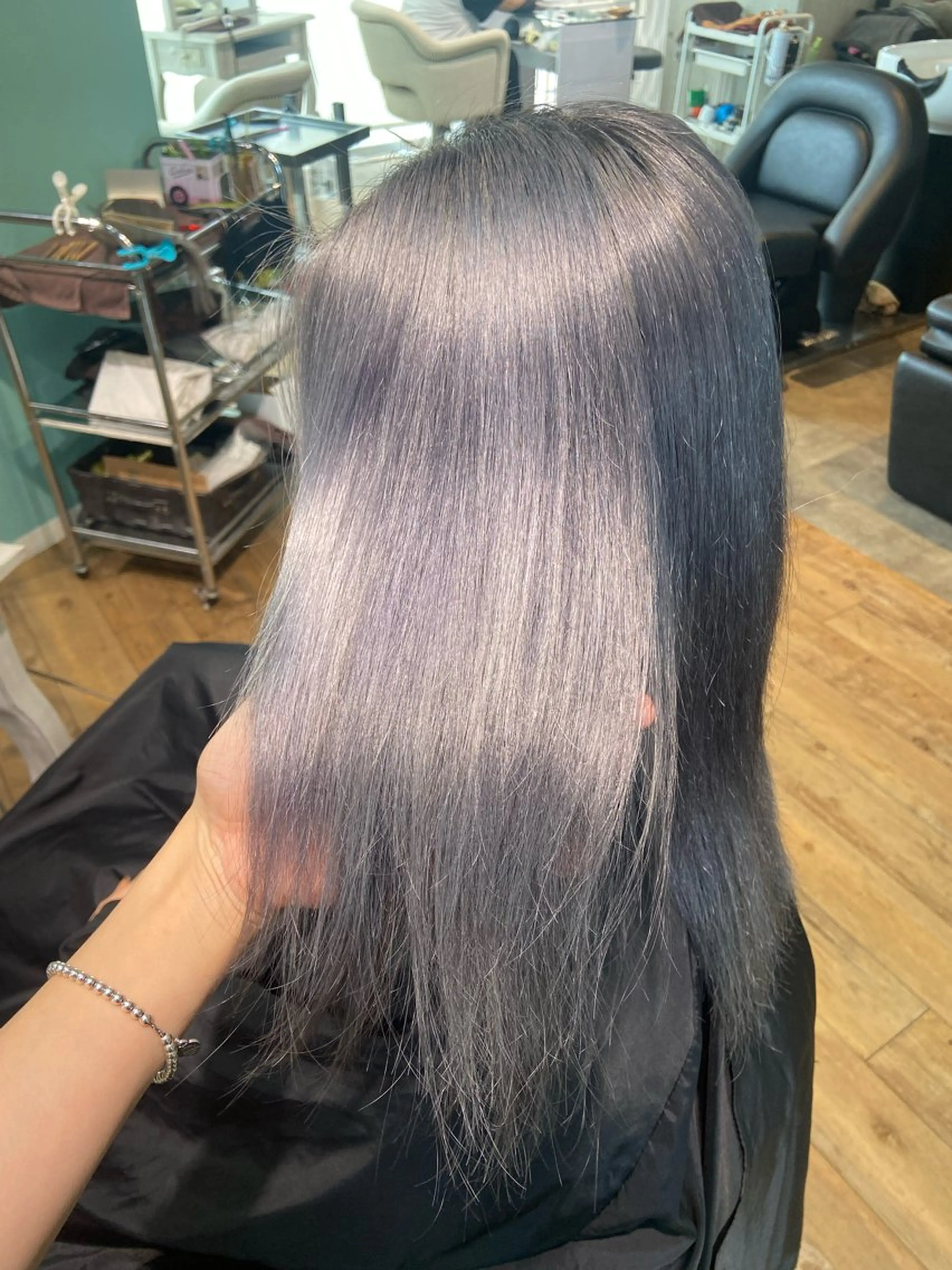 セミロング カラー ヘアカラー トリートメント 🧸プルエクステ❤︎ ネイルKAO🧸のヘアスタイル