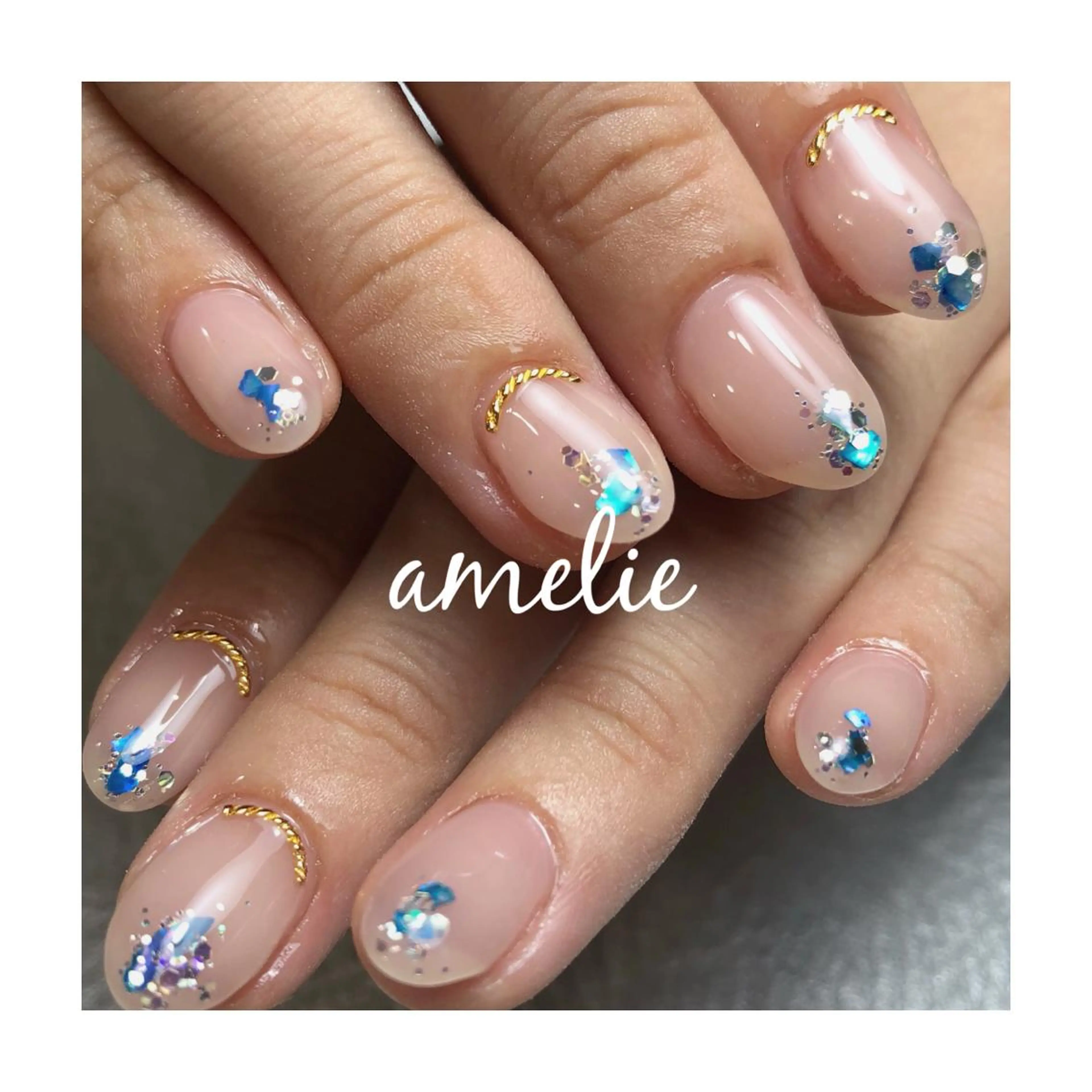 ミディアム カラー ネイル Amelie所属・nail salon U'muのネイルデザイン