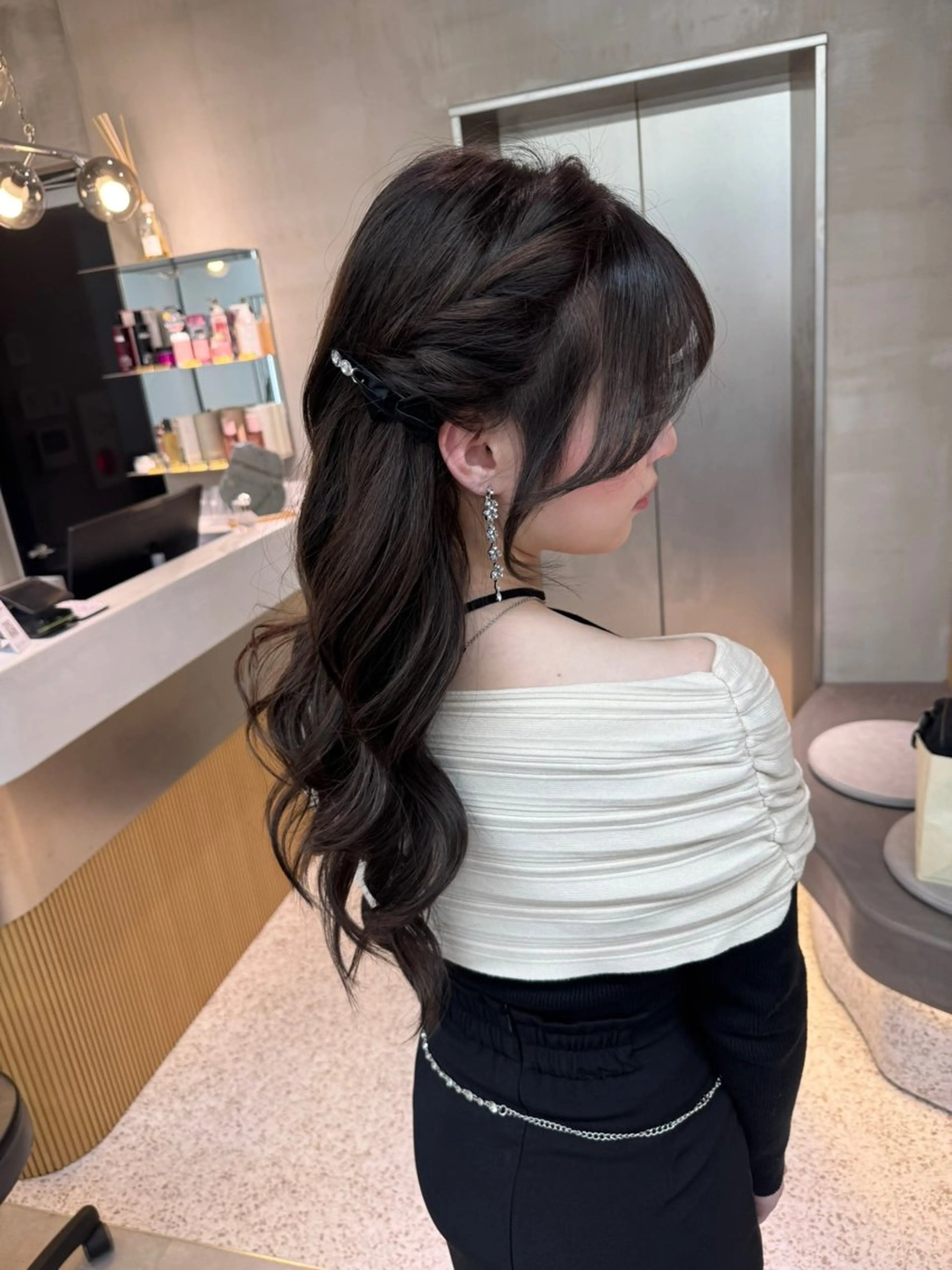 ロング カラー ヘアアレンジ ヘアセット ARIA💎縮毛矯正 ブリーチ💎複雑履歴のヘアスタイル