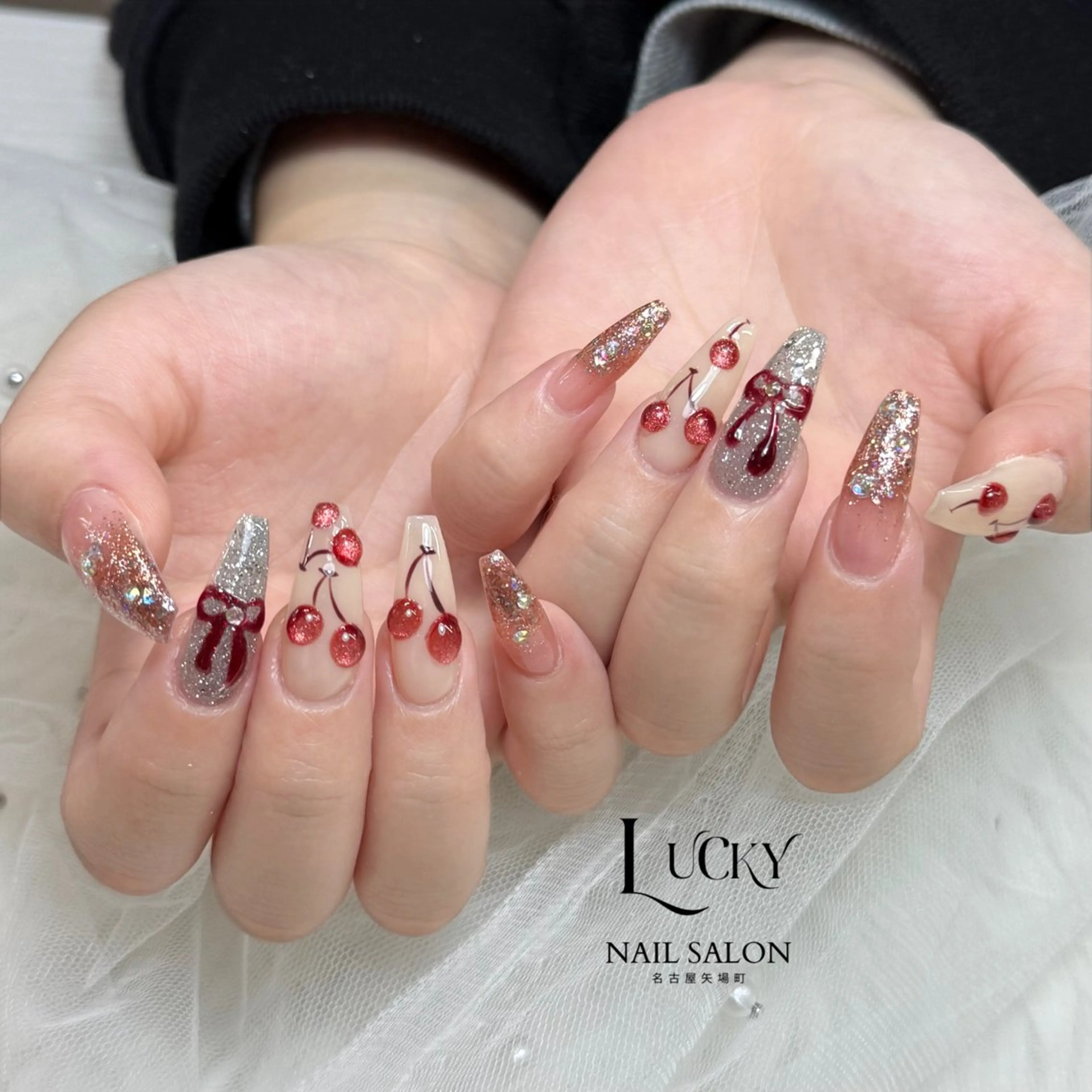 ネイル チークネイル 長さ出し フットネイル ジェルネイル マグネットネイル ハンドネイル Lucky Nail Salon所属・Lucky Nail Salonのネイルデザイン