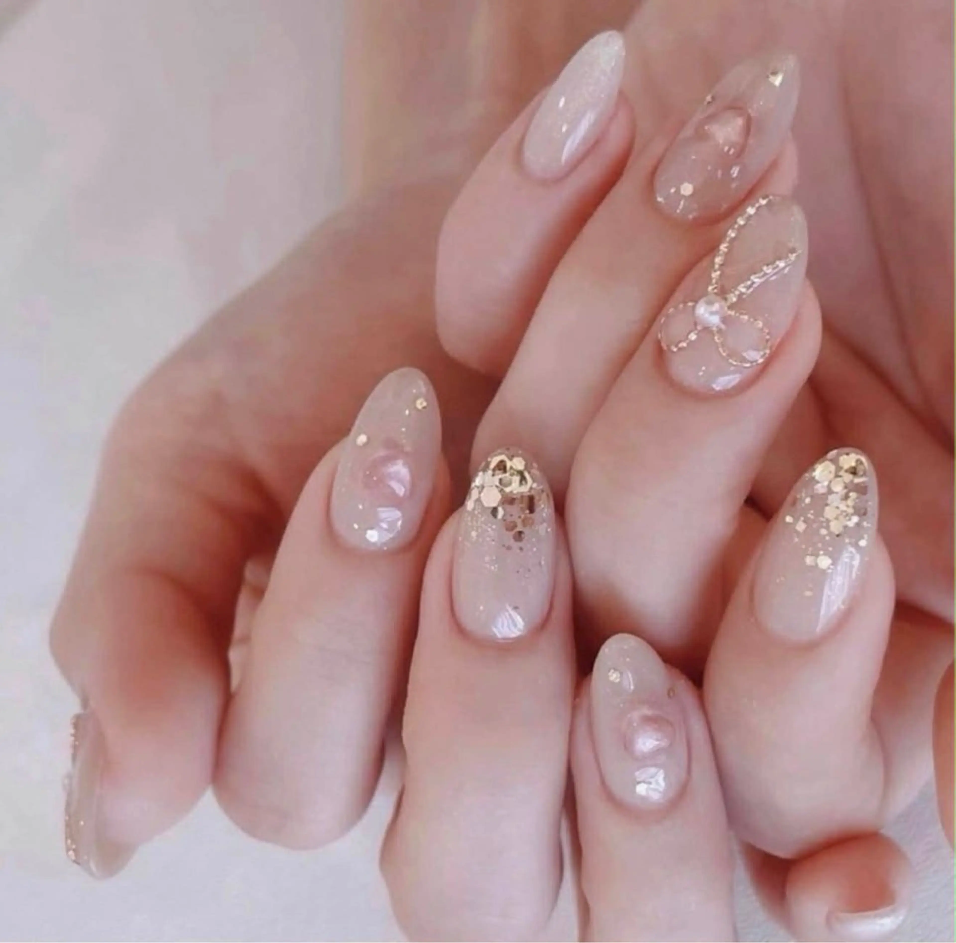 ネイル オーロラネイル ブルー チークネイル フットネイル フレンチネイル ハンドネイル Ema エマのネイルデザイン