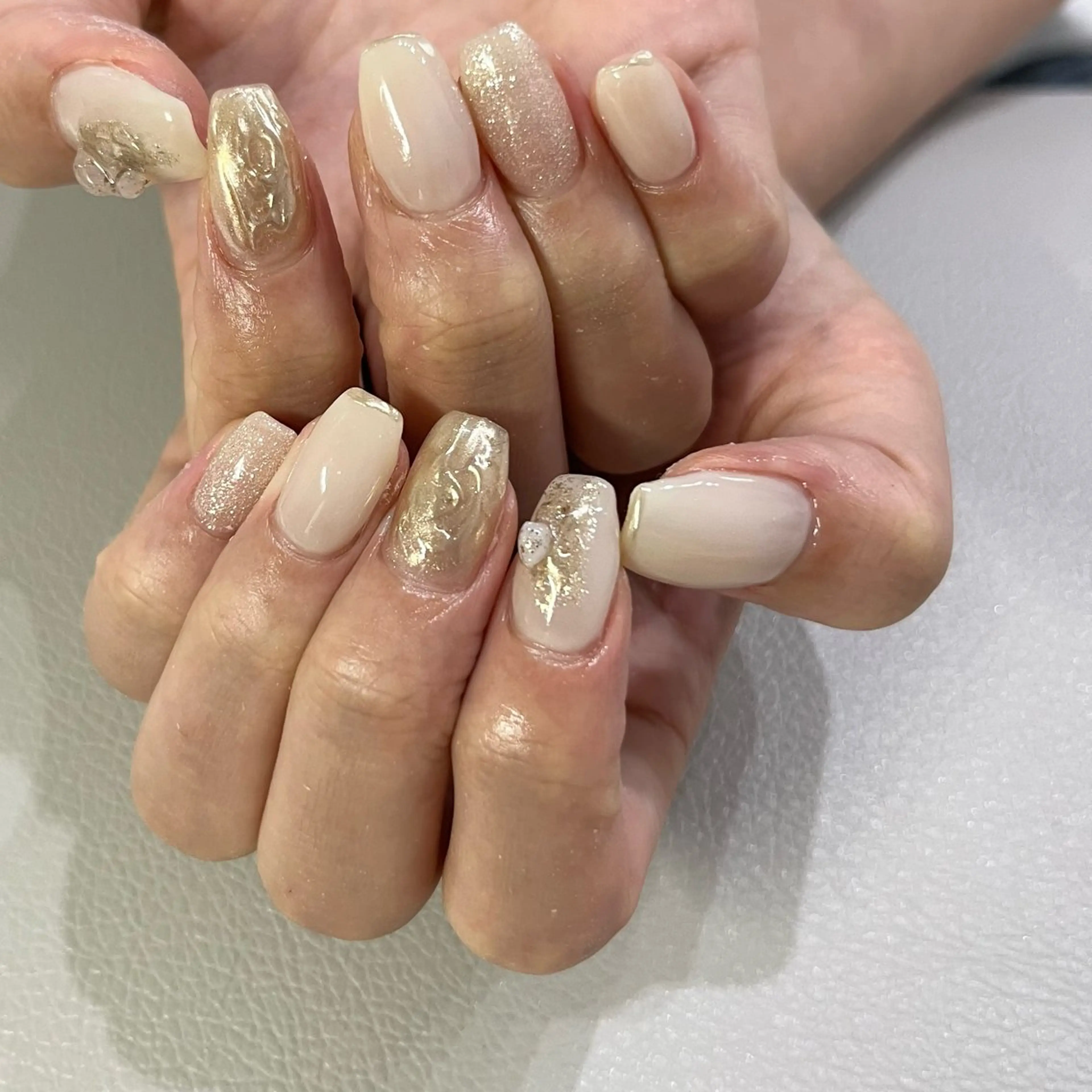 ネイル ハンドネイル Ray. ちゅるん系ニュアンスのネイルデザイン