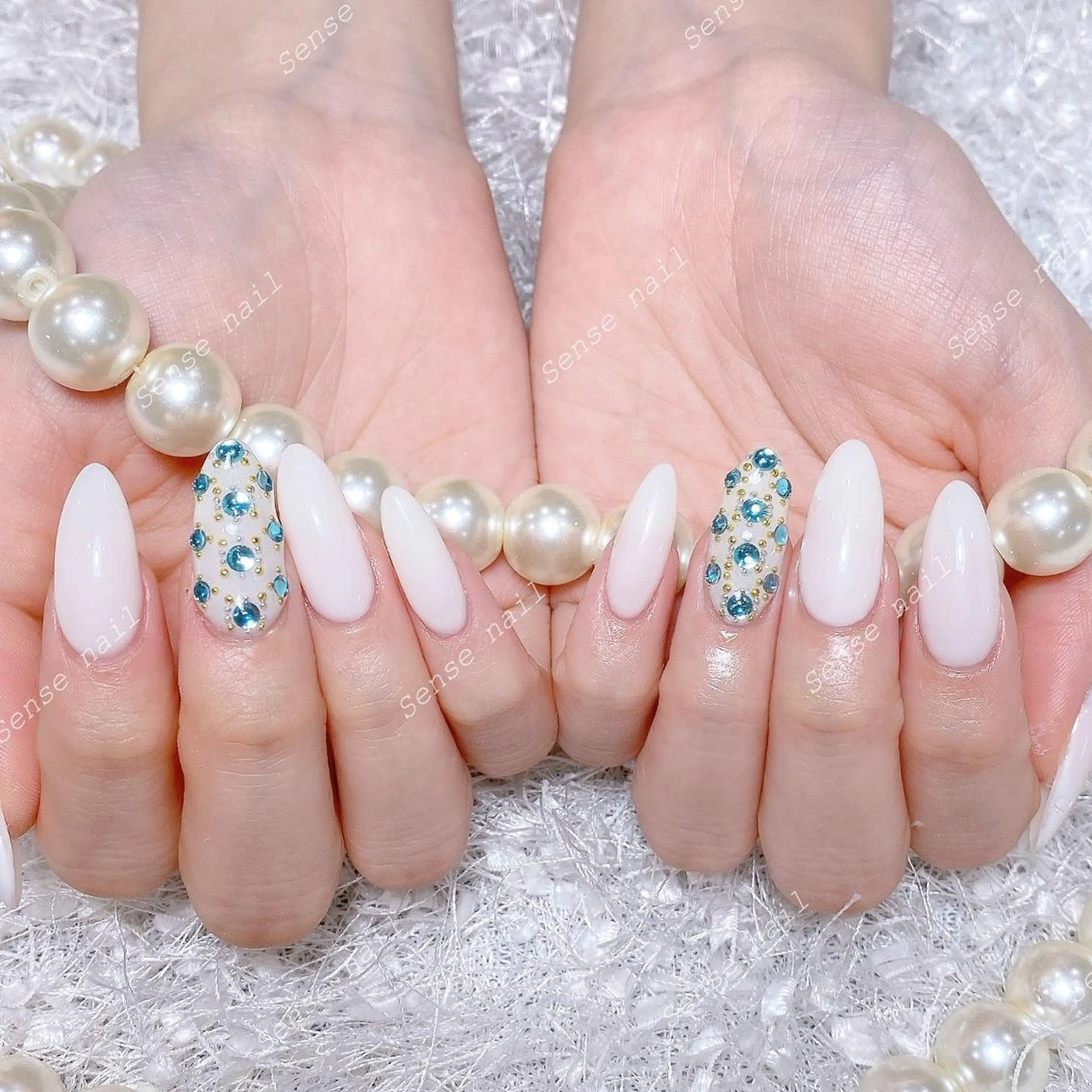 ネイル ハンドネイル ハンドケア Queening 🦋のネイルデザイン