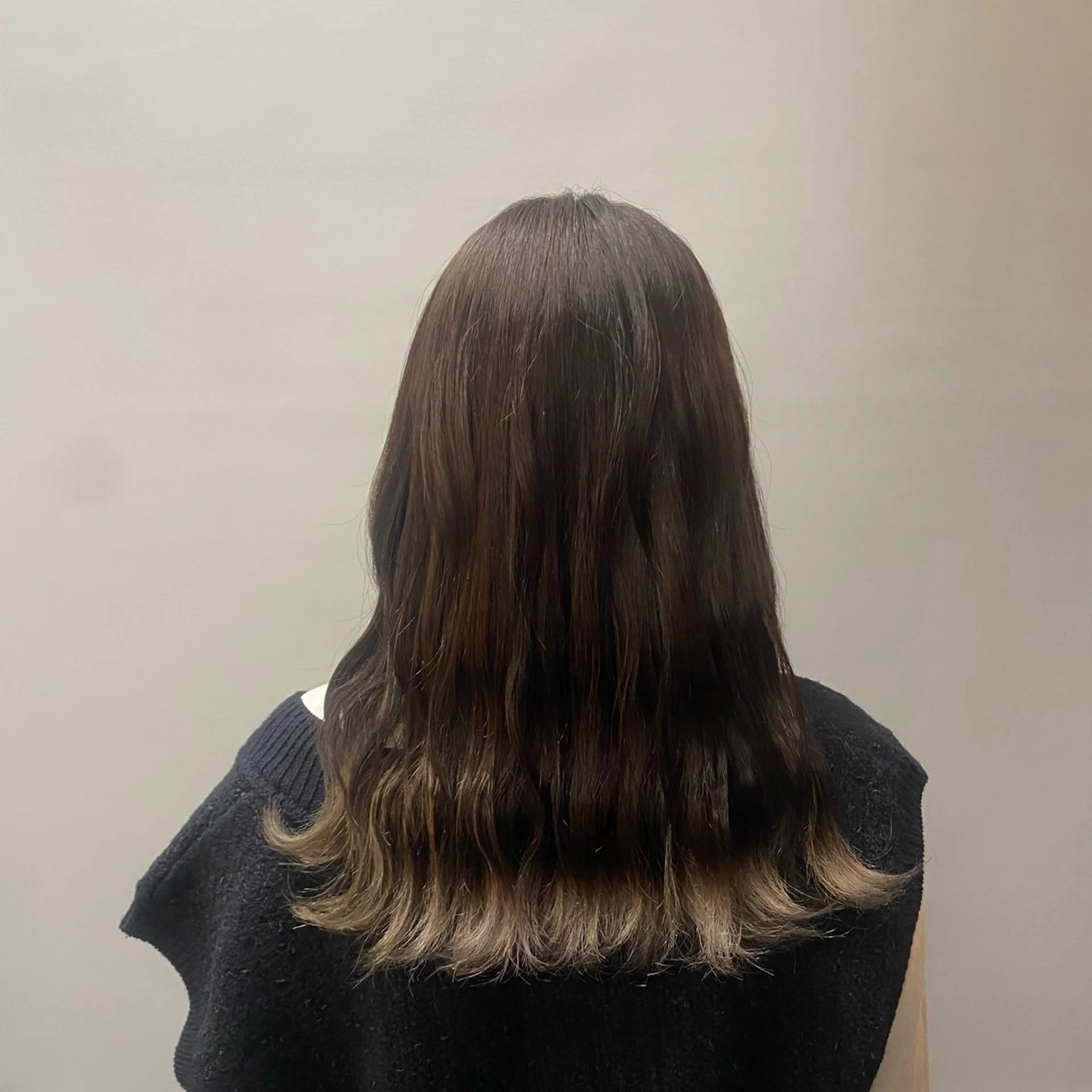 ミディアム ヘアカラー volume所属・寺島 希乃佳のヘアスタイル