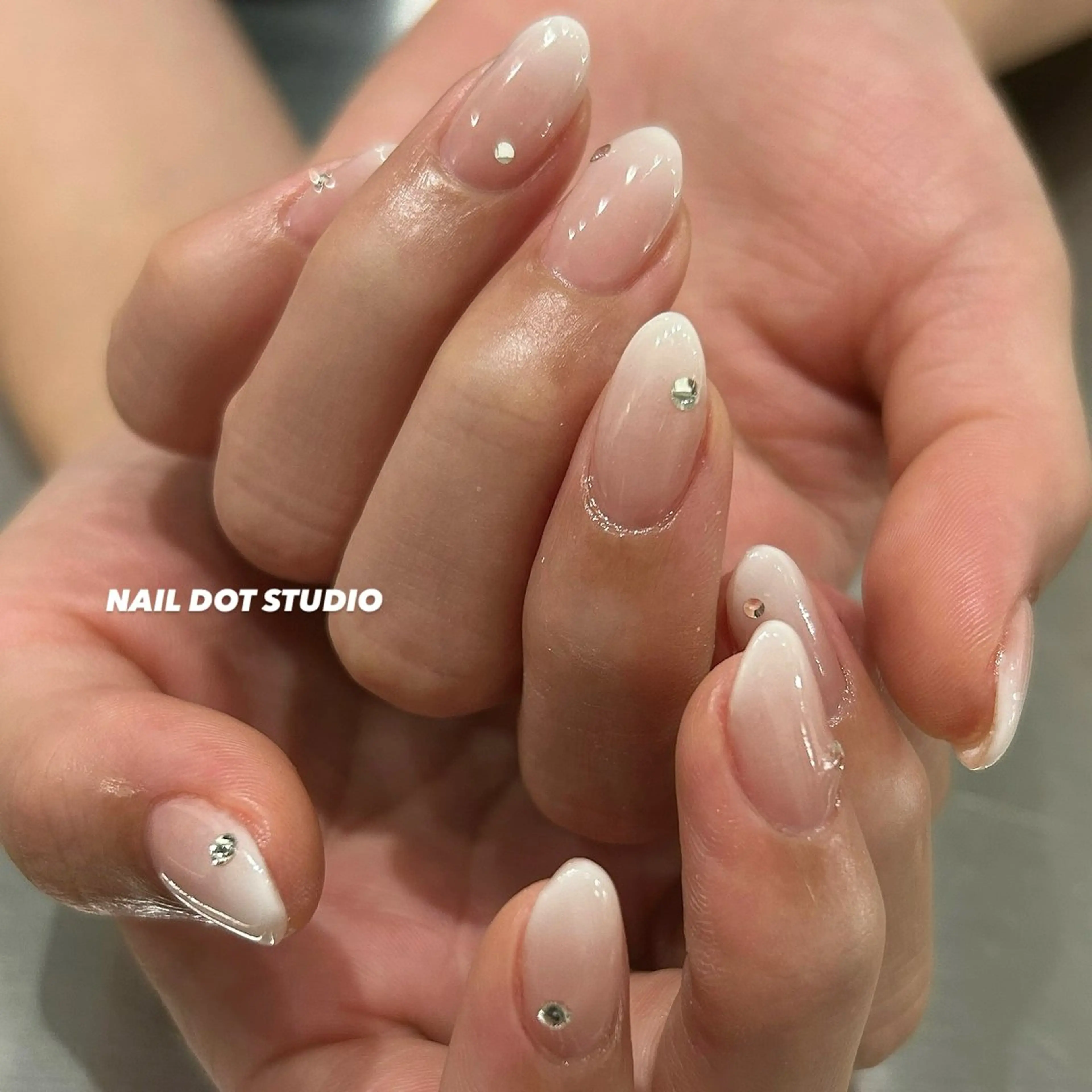 ネイル ハンドネイル NAIL DOT STUDIO aiのネイルデザイン