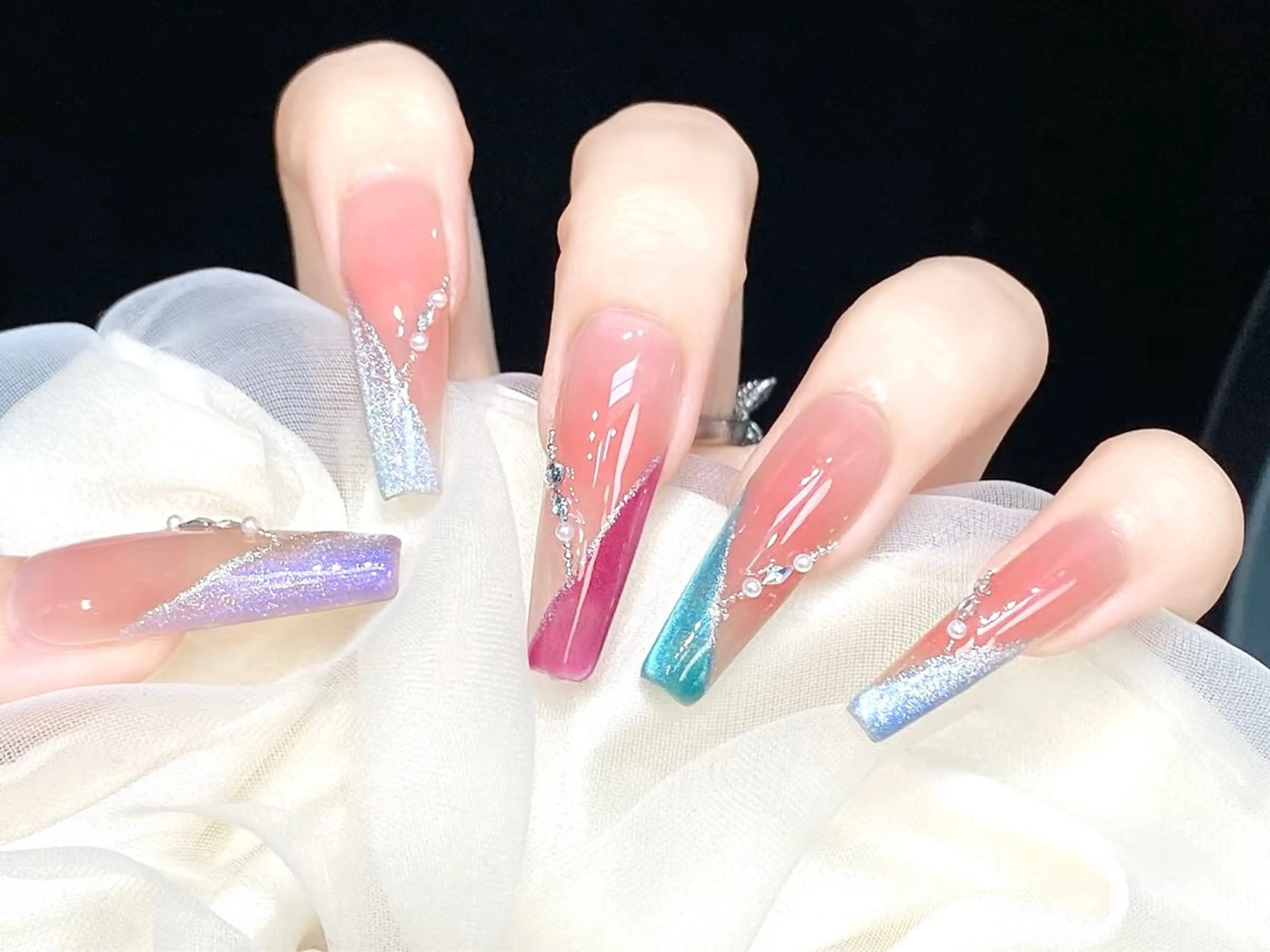 ネイル ハンドネイル ハンドケア DarkHoney 池袋店のネイルデザイン