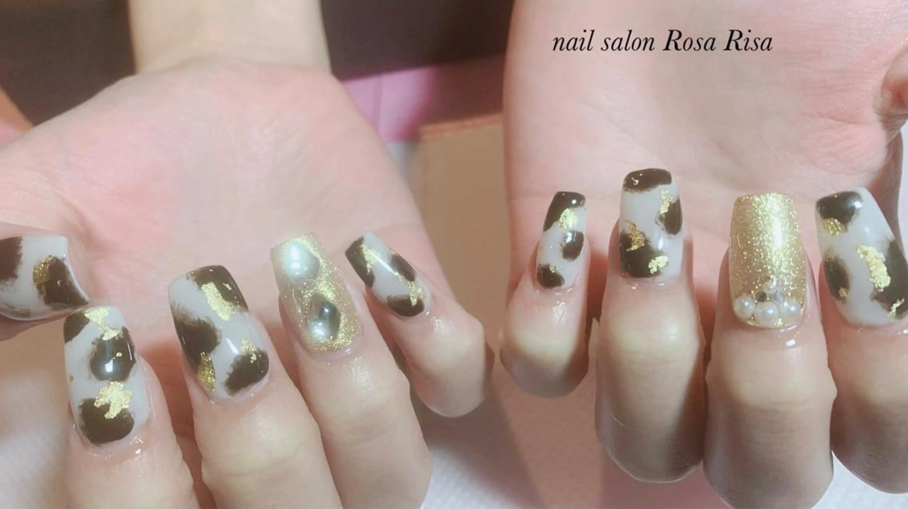 ミディアム ネイル ネイルスタジオ シェイクユアハンズのネイルデザイン
