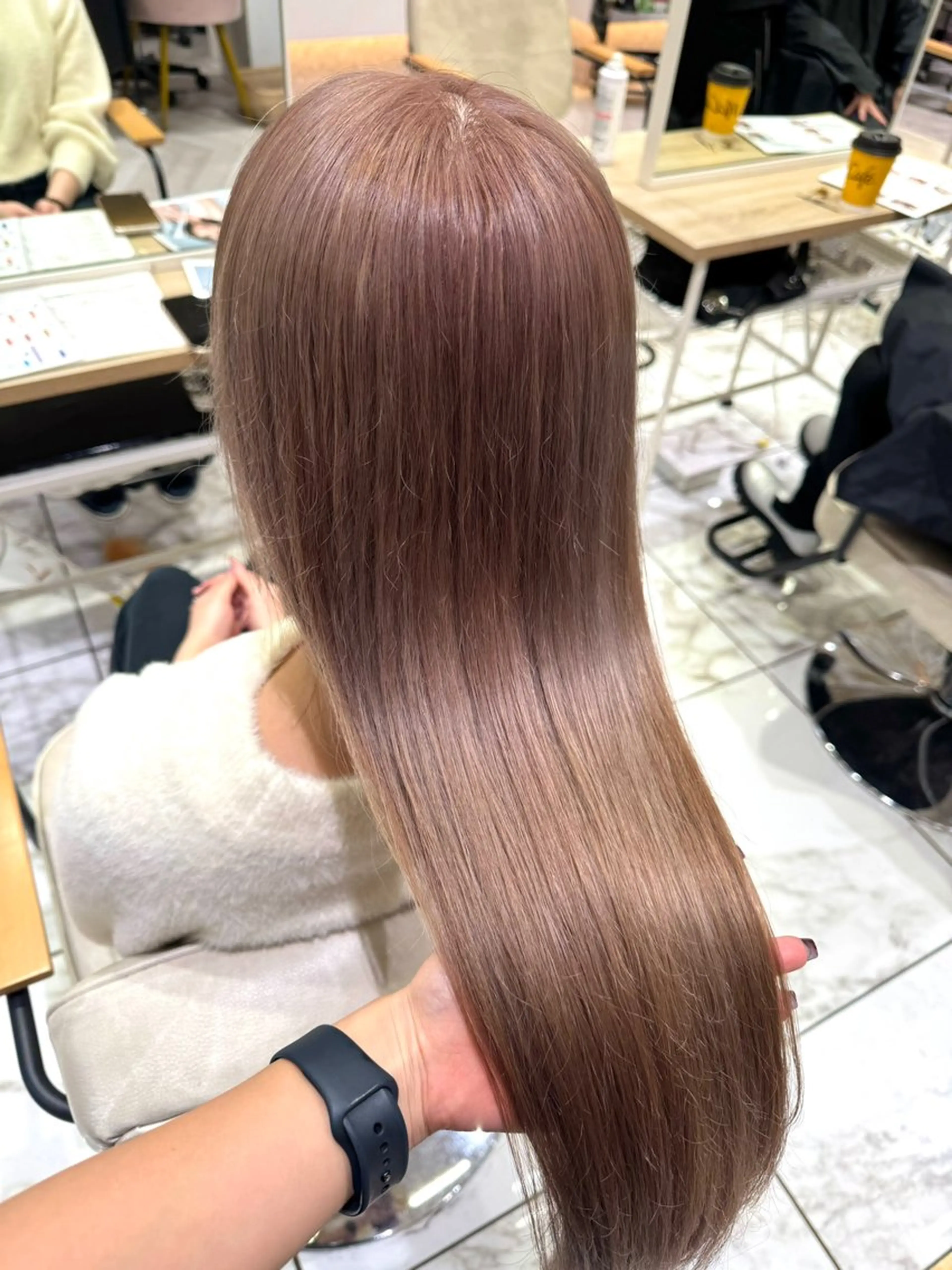 ロング カラー グレージュ ミルクティーグレージュ ヘアカラー 学生人気no.1 🦋ナツミのヘアスタイル