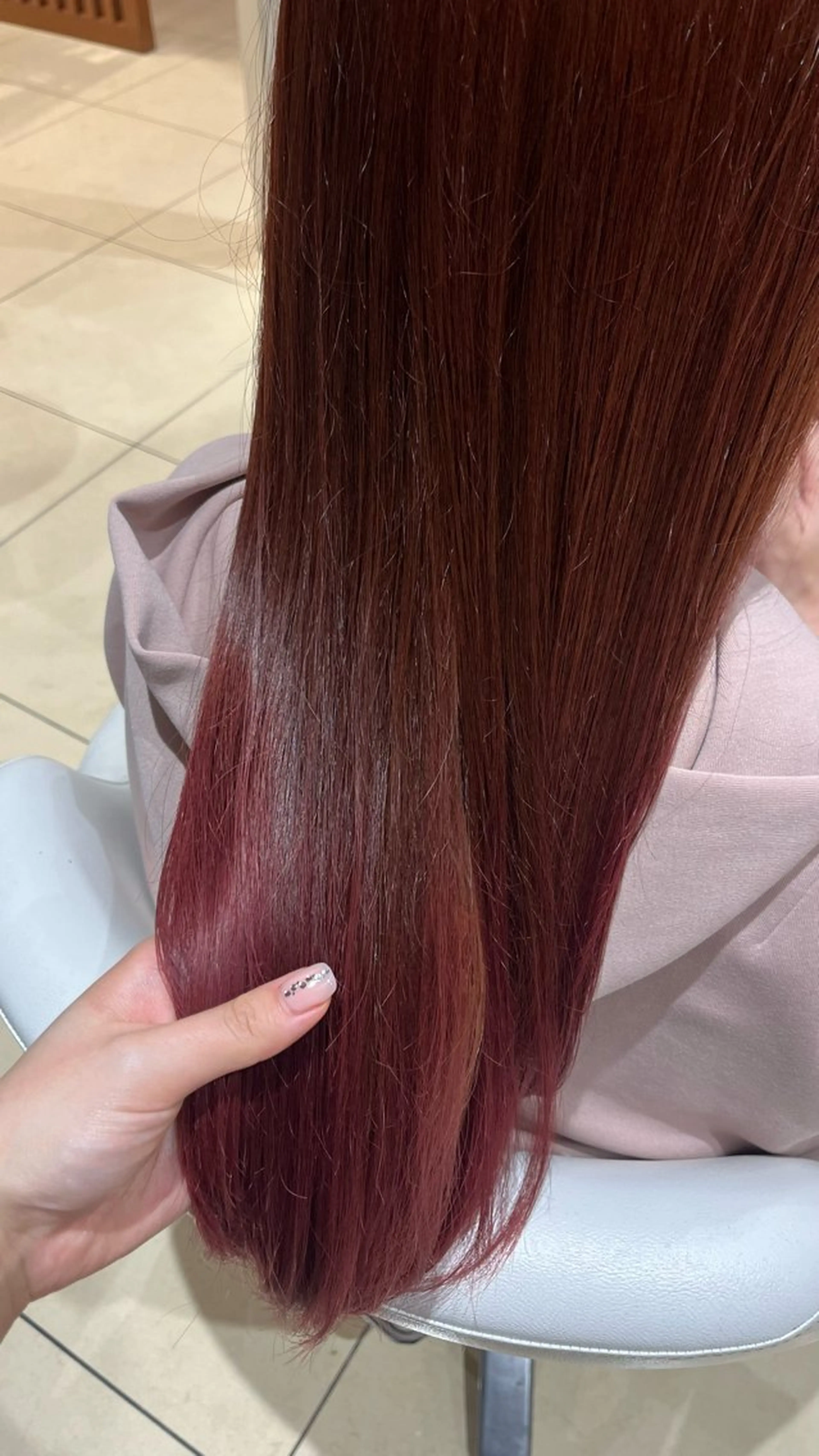 カラー Trace st半田所属・田中 梨鈴のヘアスタイル