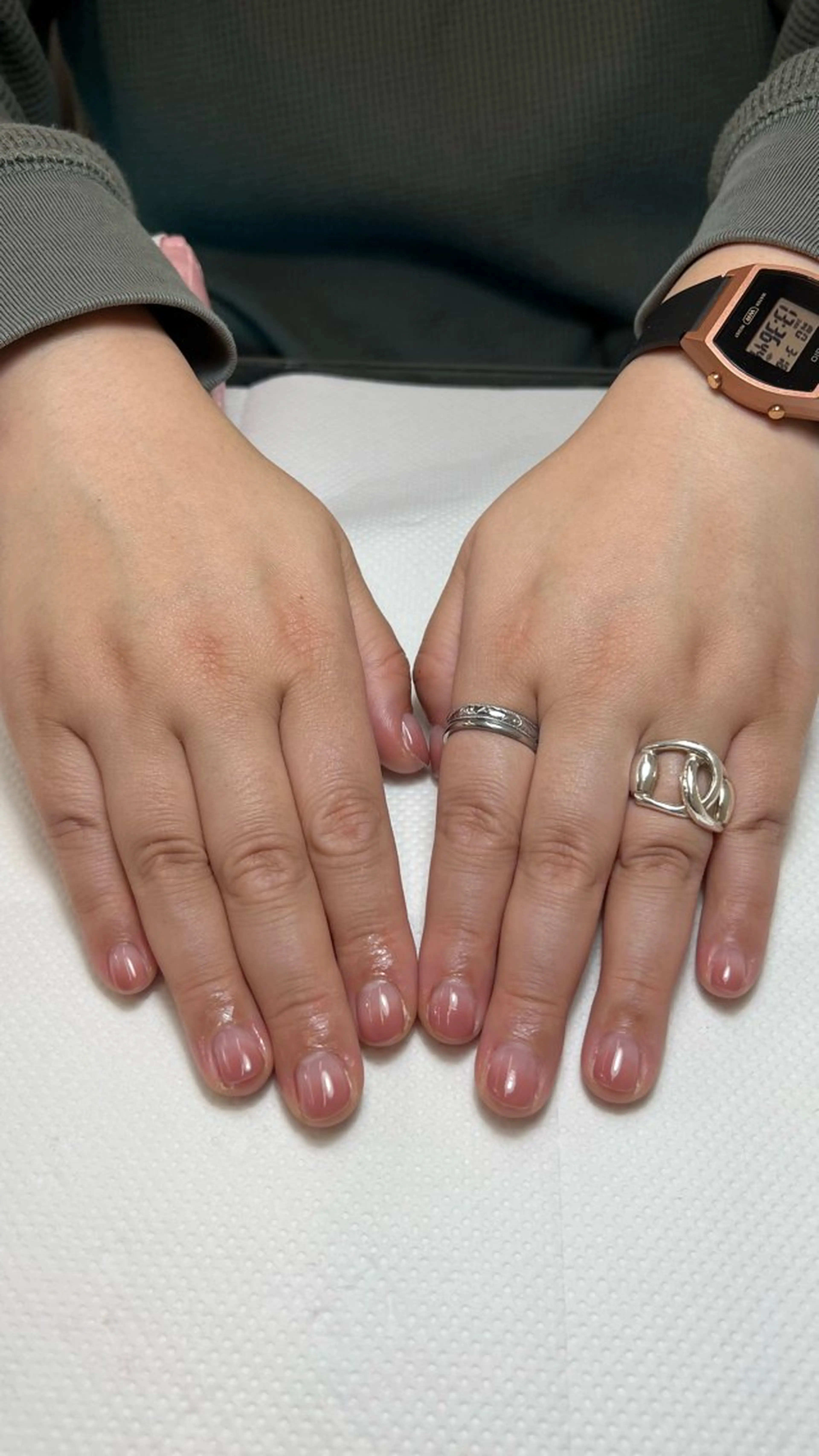 ネイル 名越 彩花のネイルデザイン