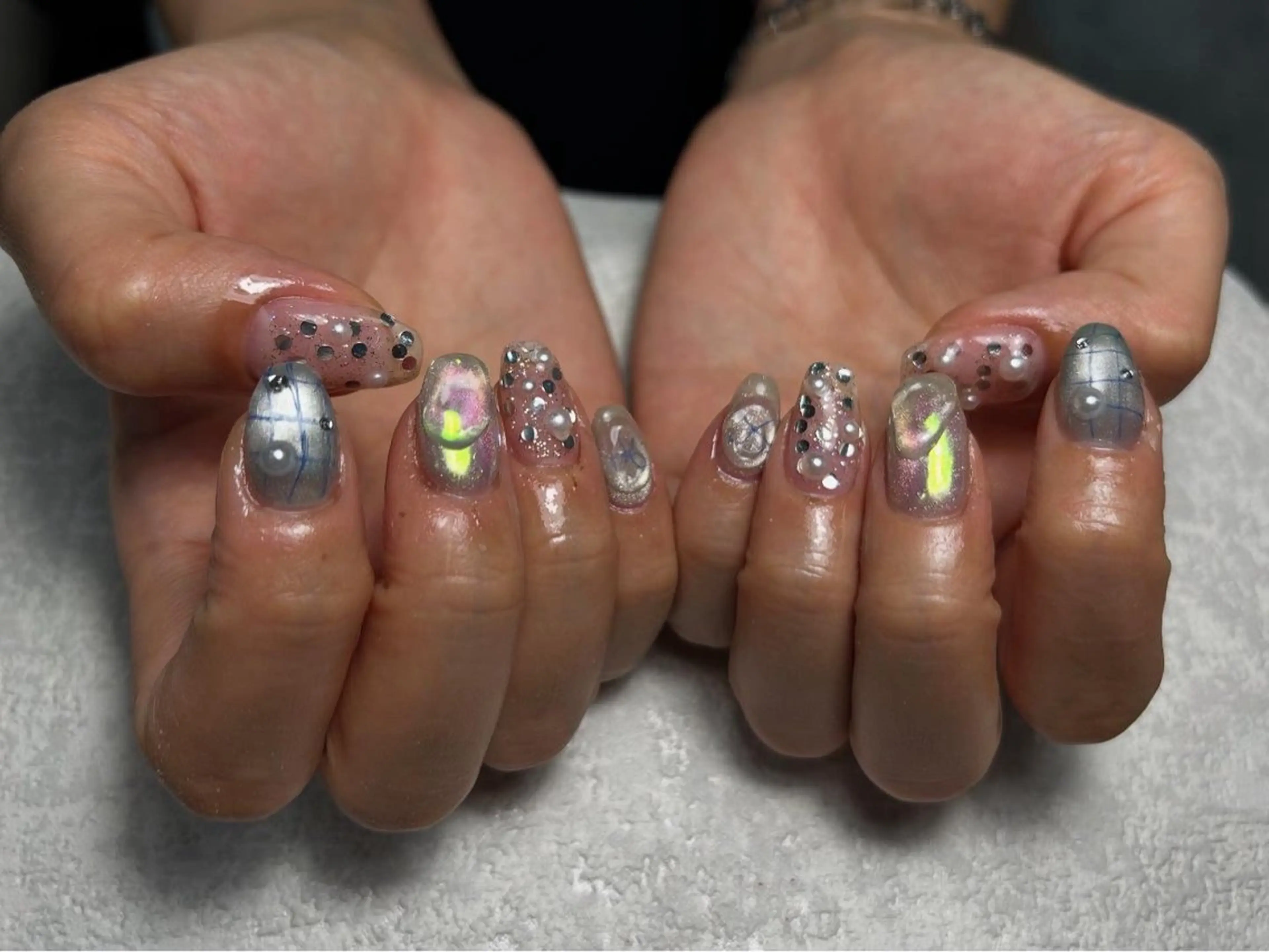 ネイル Tim nail&eye(旧:美肌育成専門店&Nail Salon Premiere）所属・Fujita Amiのネイルデザイン