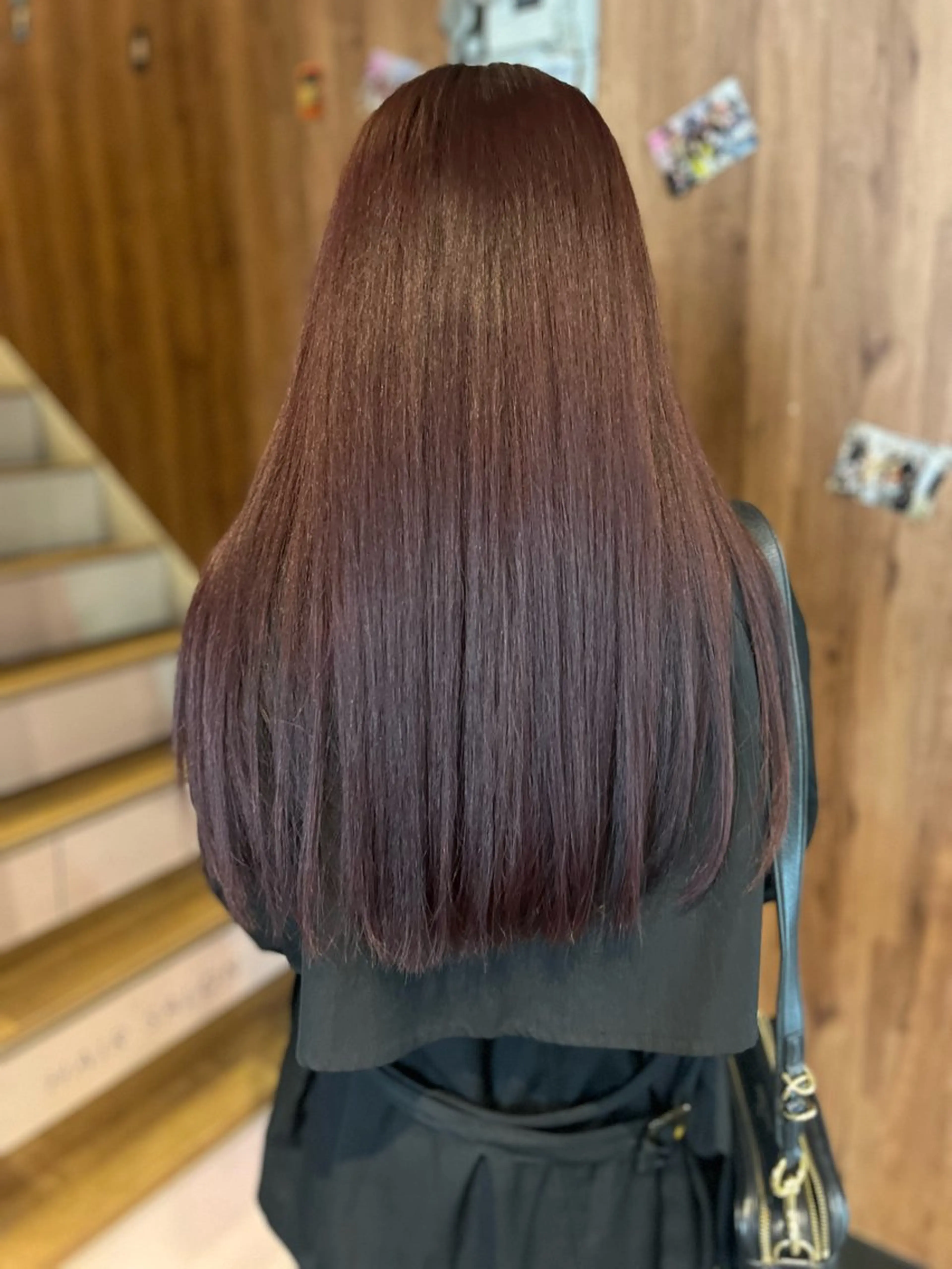 小顔似合わせカット×ボリュームダウン（髪の毛へのダメージを抑える薬剤入り）の写真