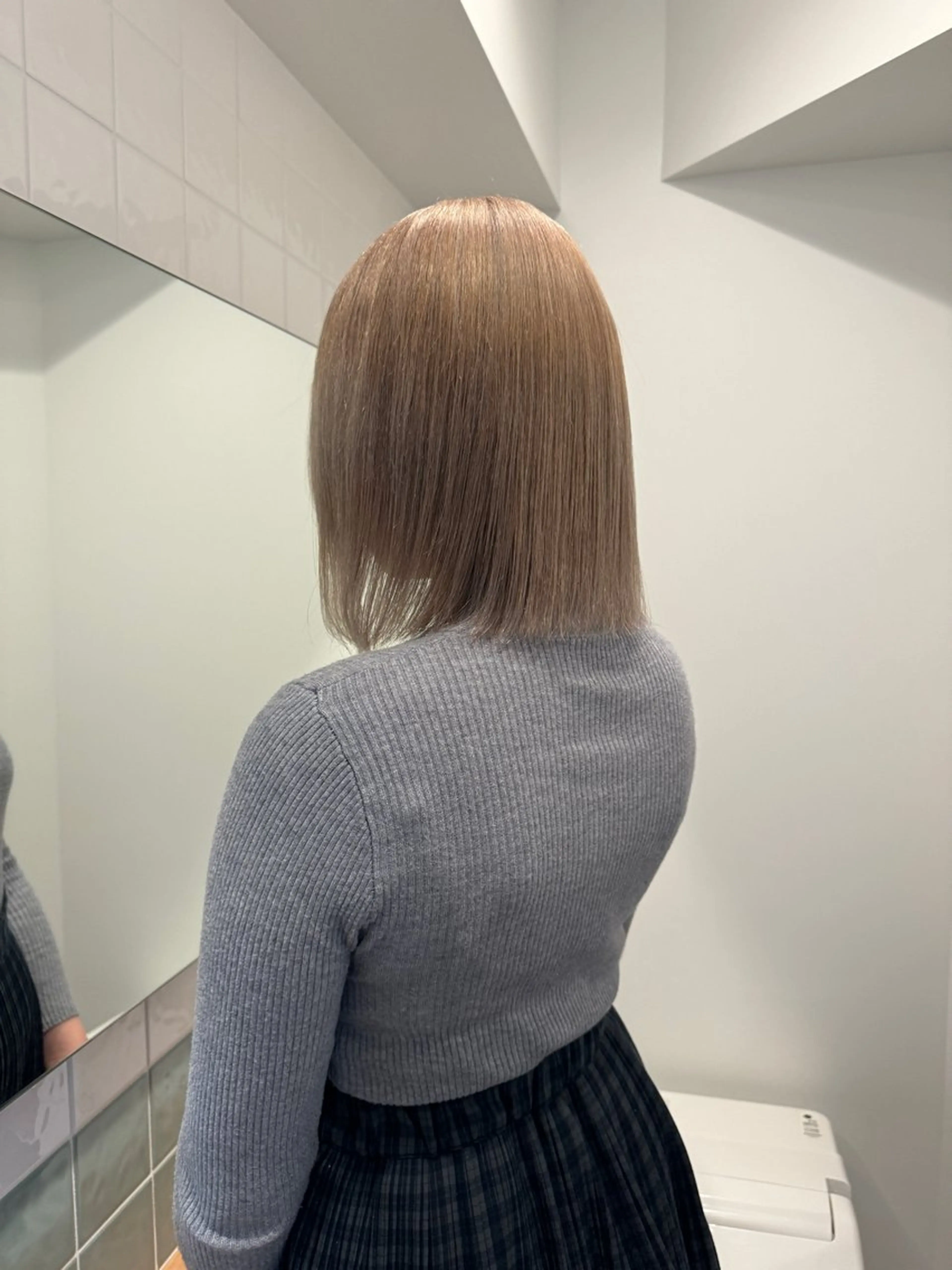 ミディアム カラー laff 新宿所属・ボブ/ケアパーマ/ レイヤー/縮毛矯正のヘアスタイル