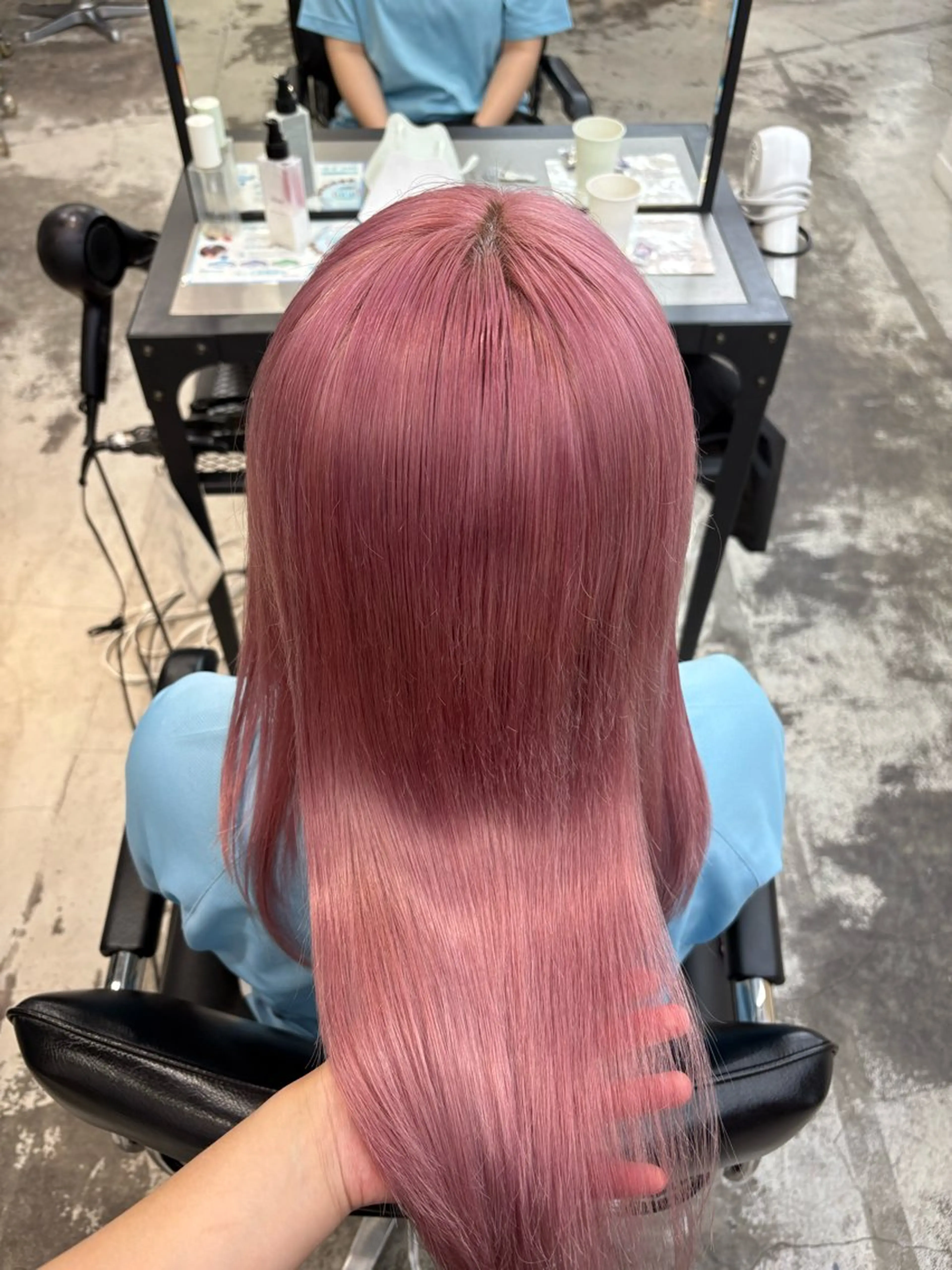 セミロング カラー ヘアカラー トリートメント ハイトーン×デザイン 🪽🫧HIKARIのヘアスタイル