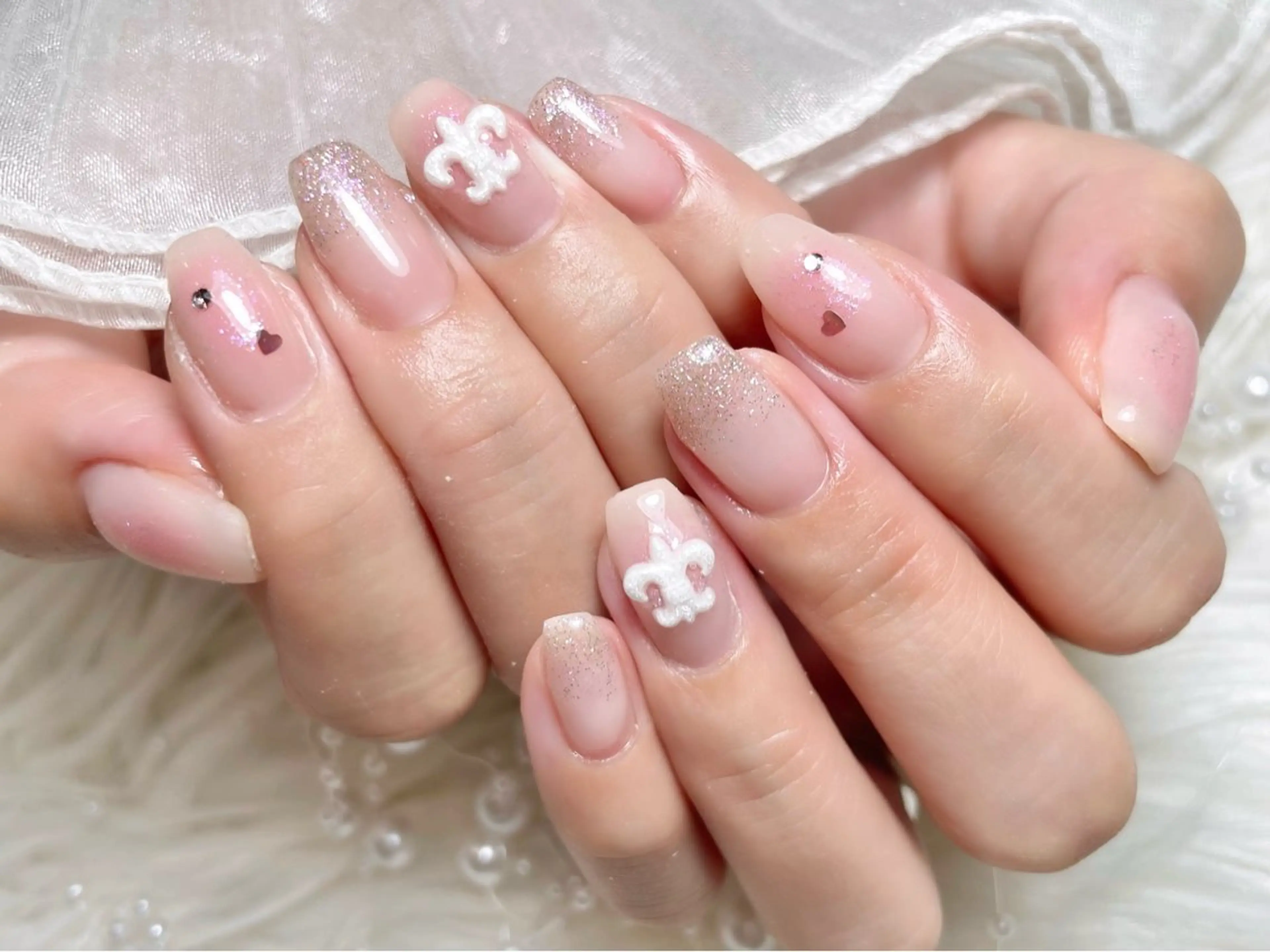 ネイル チークネイル ジェルネイル キラキラネイル パラジェル ワンホンネイル ハンドネイル ゆりか ジョアアンジェ福島のネイルデザイン