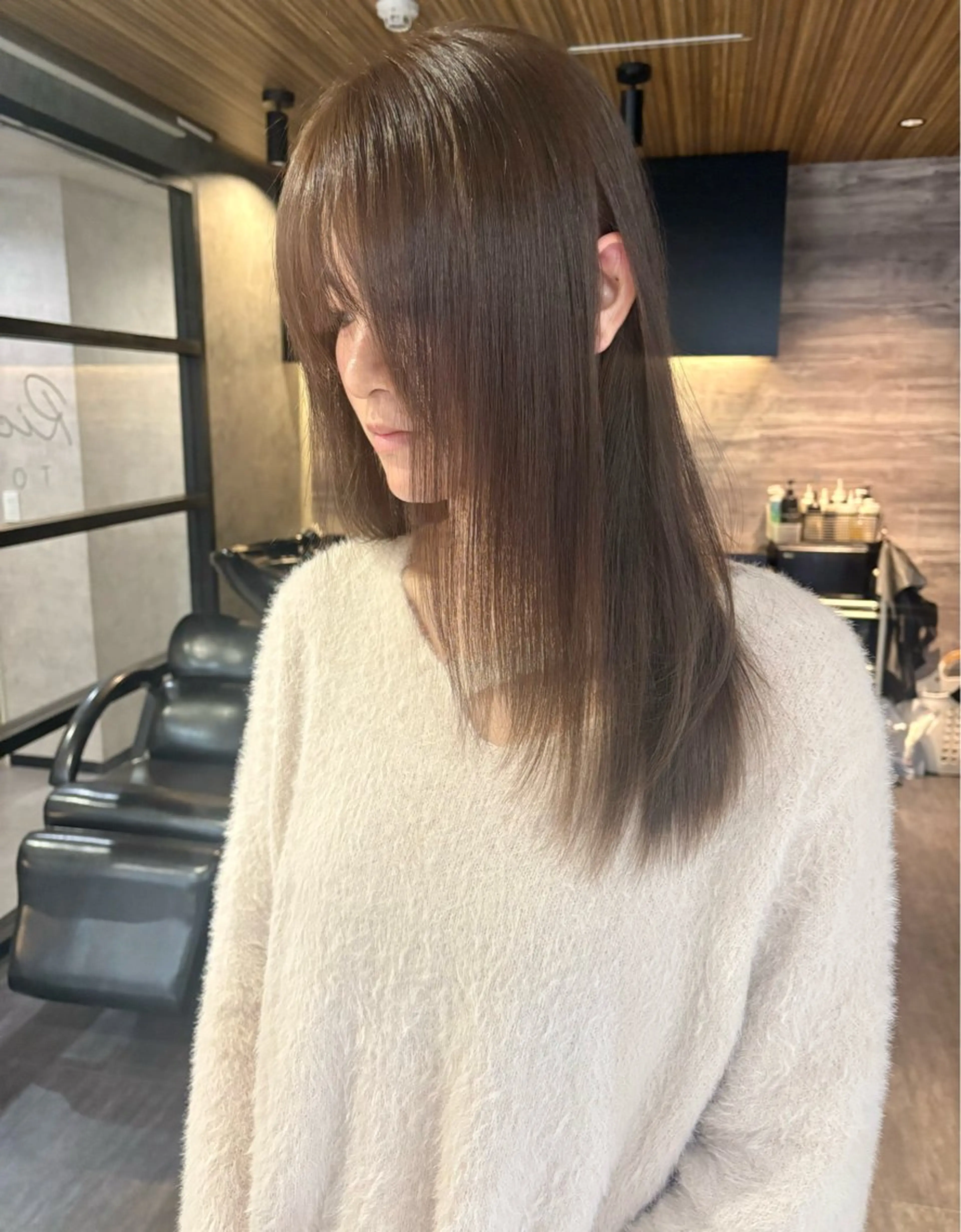 セミロング カット ヘアカラー Wカラー/レイヤーカ ット/韓国/デザインのヘアスタイル