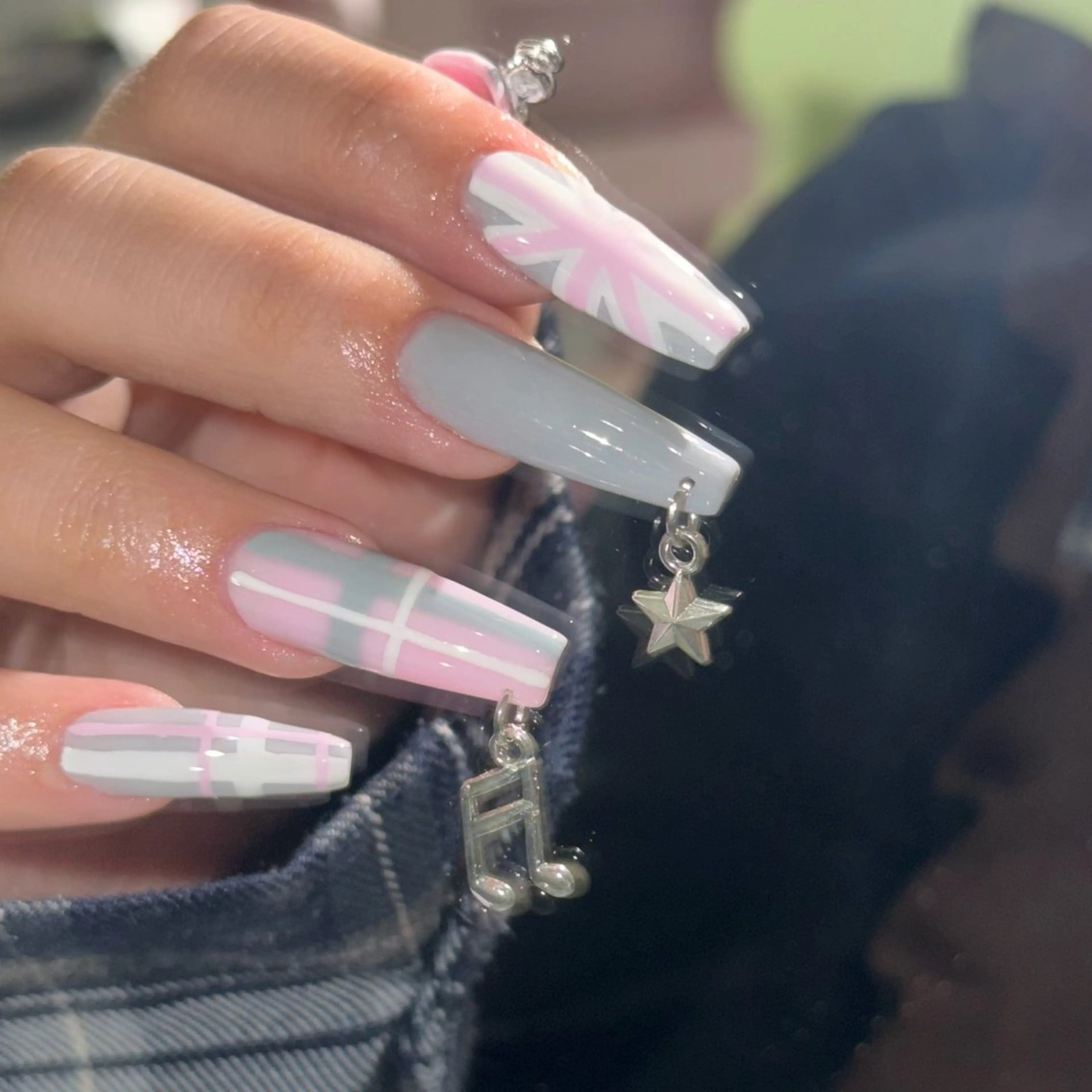 ネイル ハンドネイル elfia nailstudio所属・tamaki araiのネイルデザイン