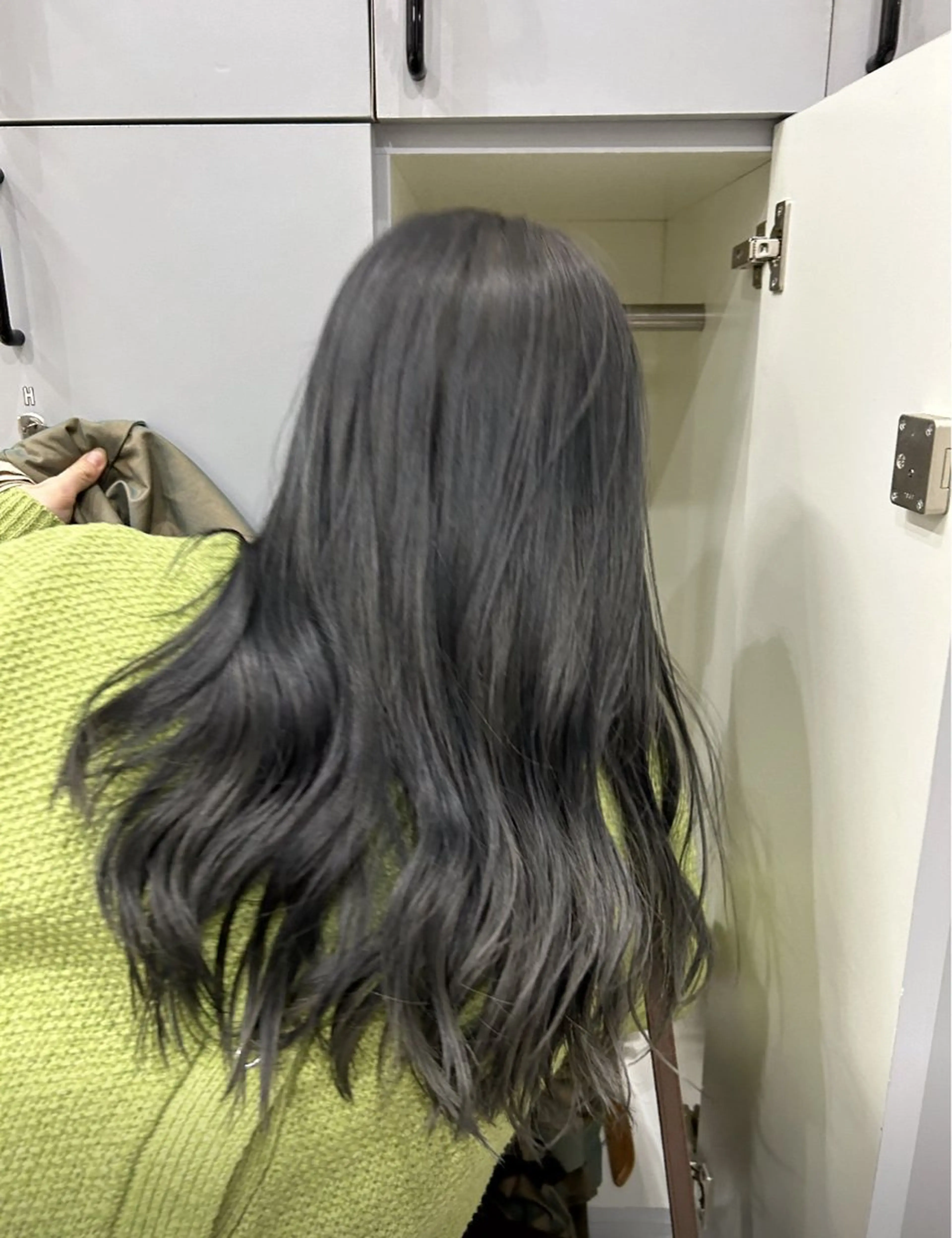 ロング ヘアカラー hana _のヘアスタイル