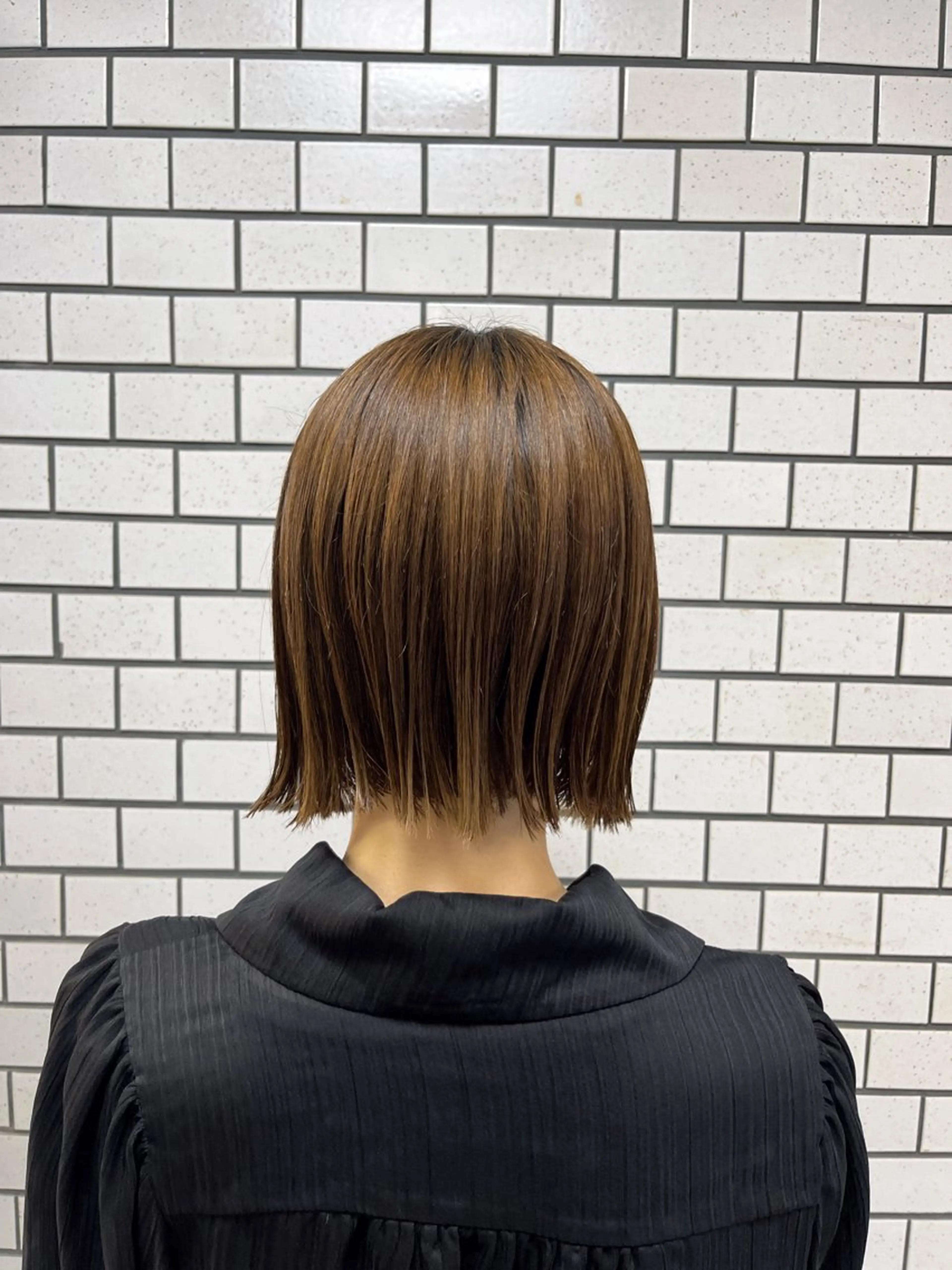 ショート カット ヘアカラー トリートメント ハイトーンカラー🩶 大阪/kanonのヘアスタイル