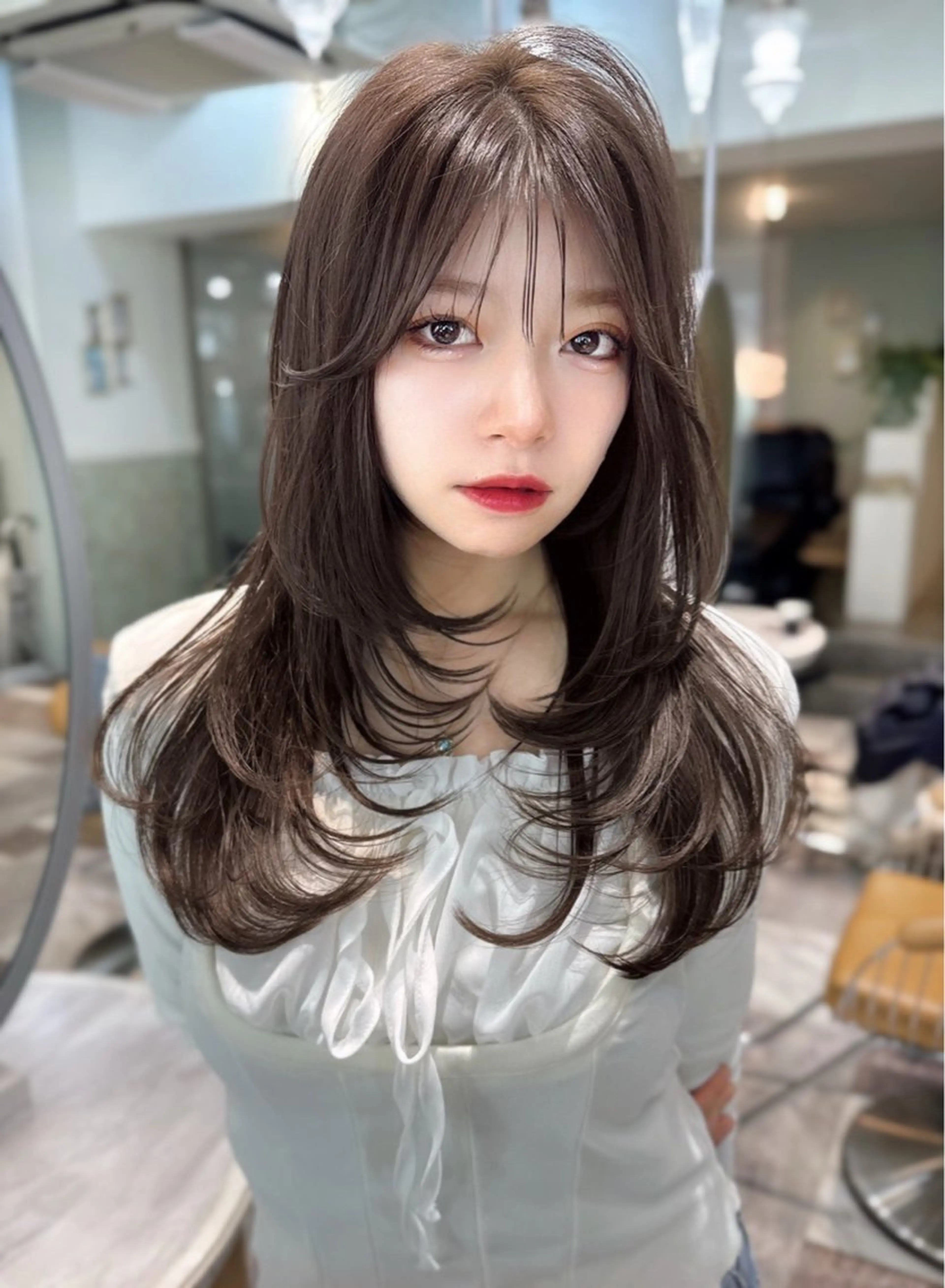 ミディアム カラー カット ヘアカラー トリートメント 木屋元一/透明感 /レイヤー/縮毛矯正のヘアスタイル