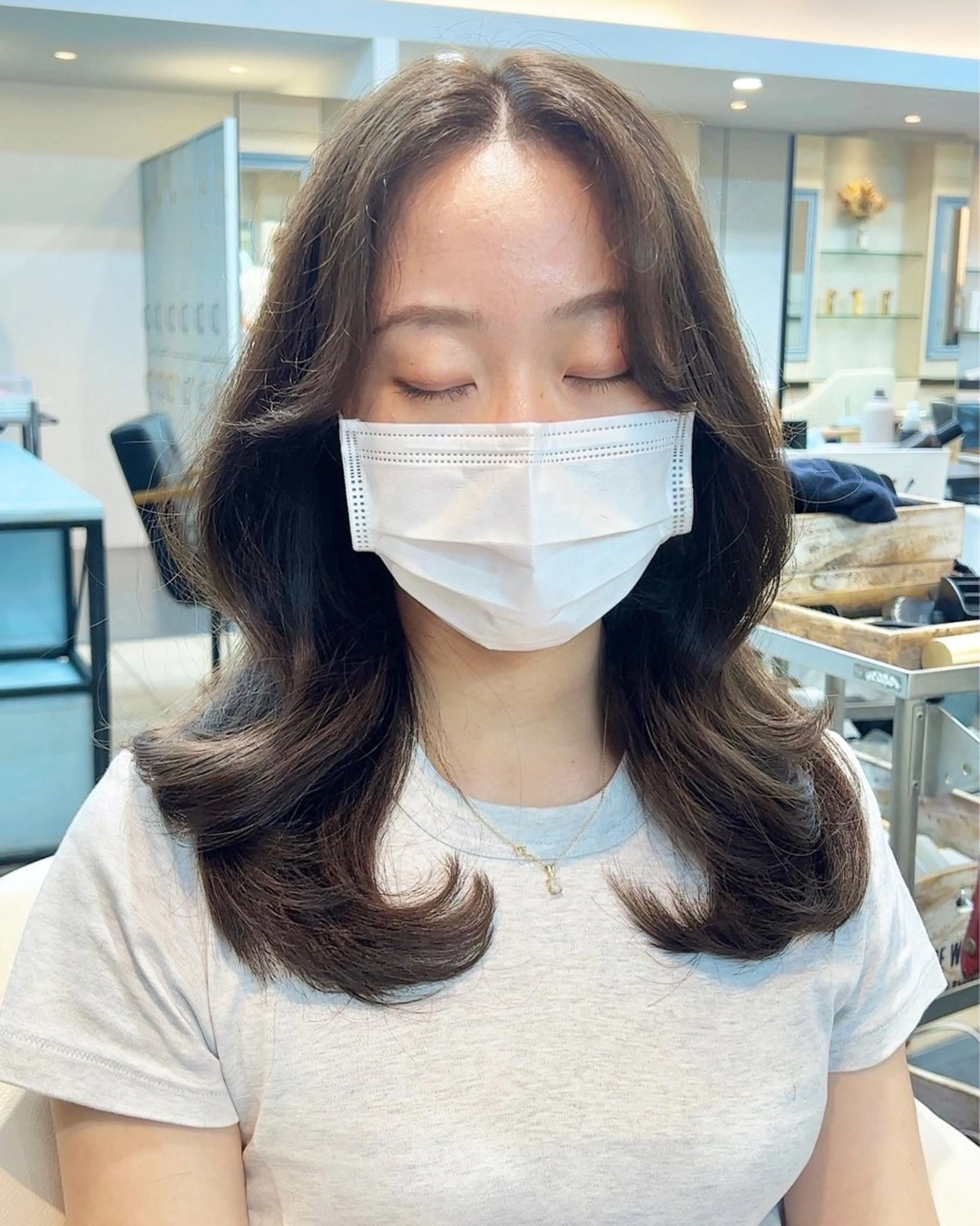 ミディアム カラー カット ヘアカラー トリートメント 韓国ヘア/レイヤー カット SAKURAのヘアスタイル