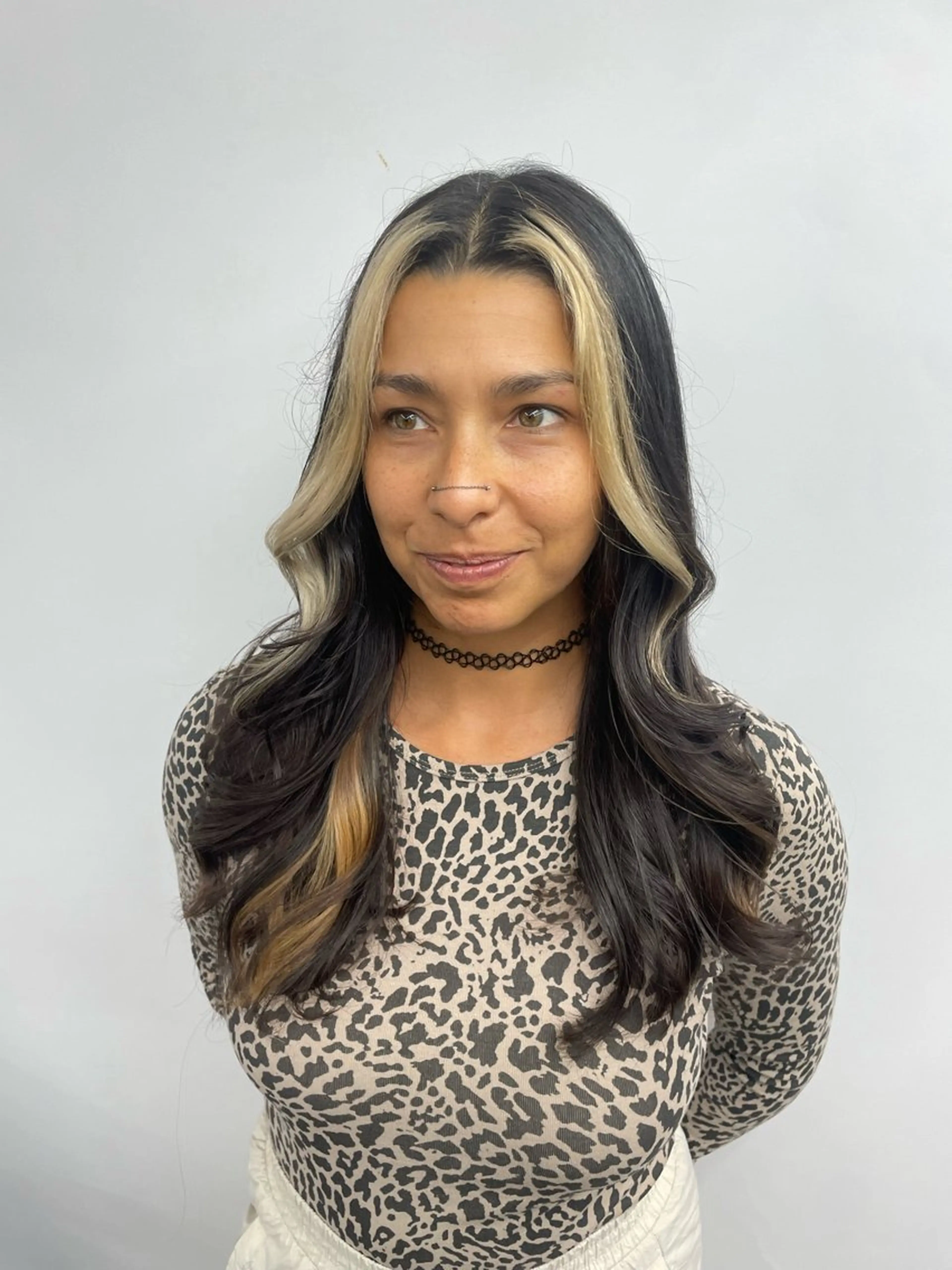 ロング レイヤーカット 𝙃𝘼𝙍𝙐🎀 韓国×エクステのヘアスタイル