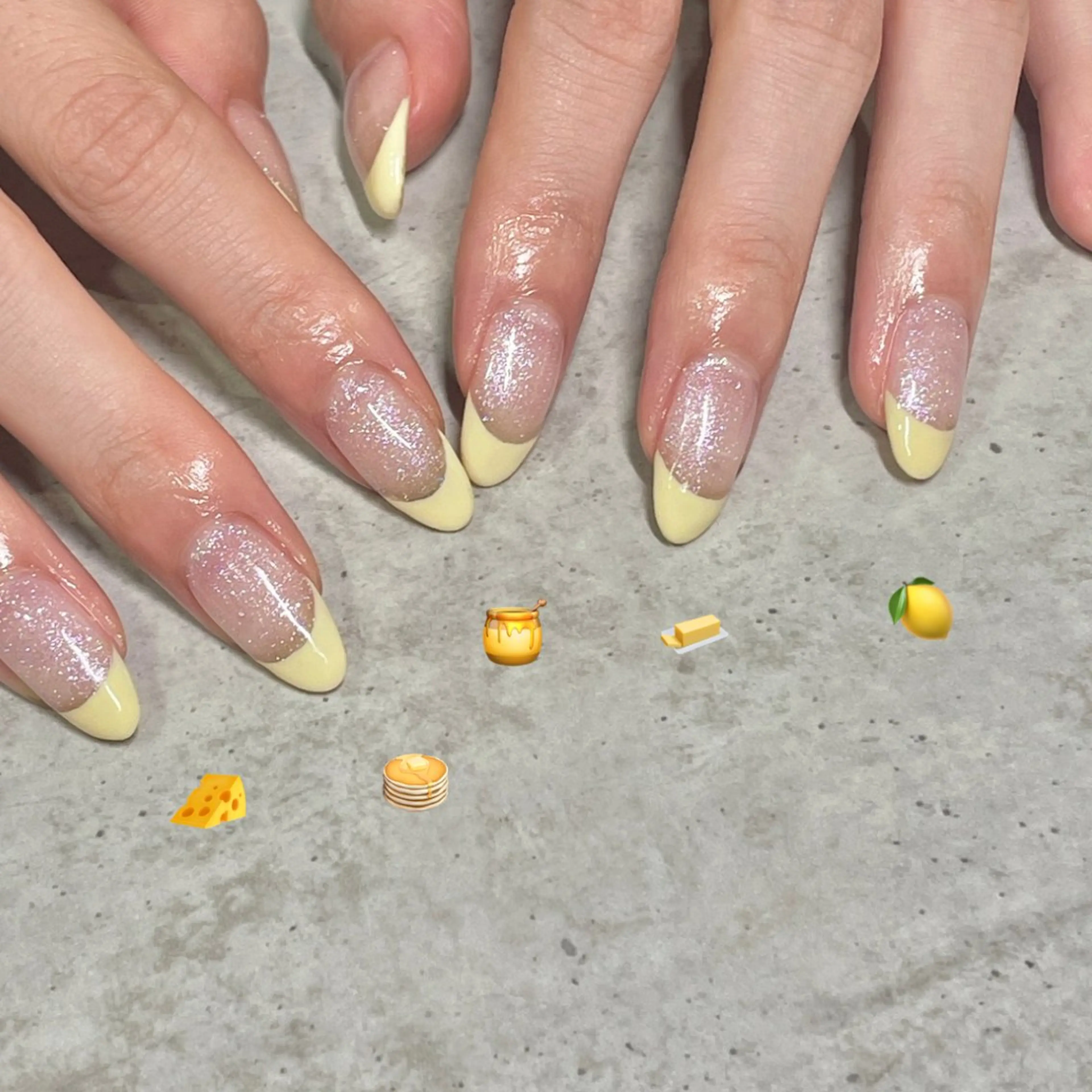 ネイル フレンチネイル 黄色 ハンドネイル FOLIA.U kanakoのネイルデザイン