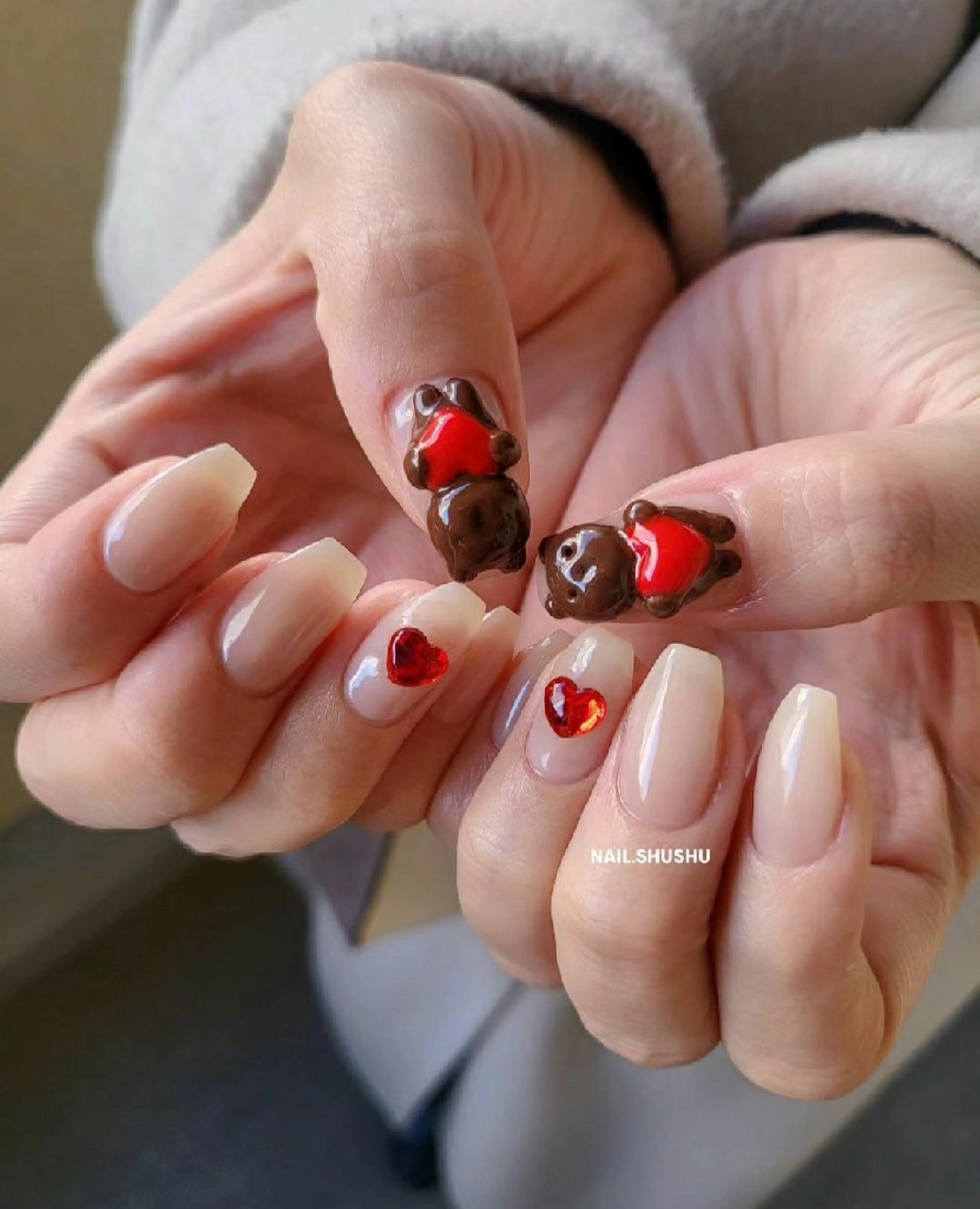 ネイル 持ち込み ニュアンスネイル ワンカラーネイル シンプルネイル 春ネイル ハンドネイル 3dパーツ/流行り 👧shushu❤️のネイルデザイン