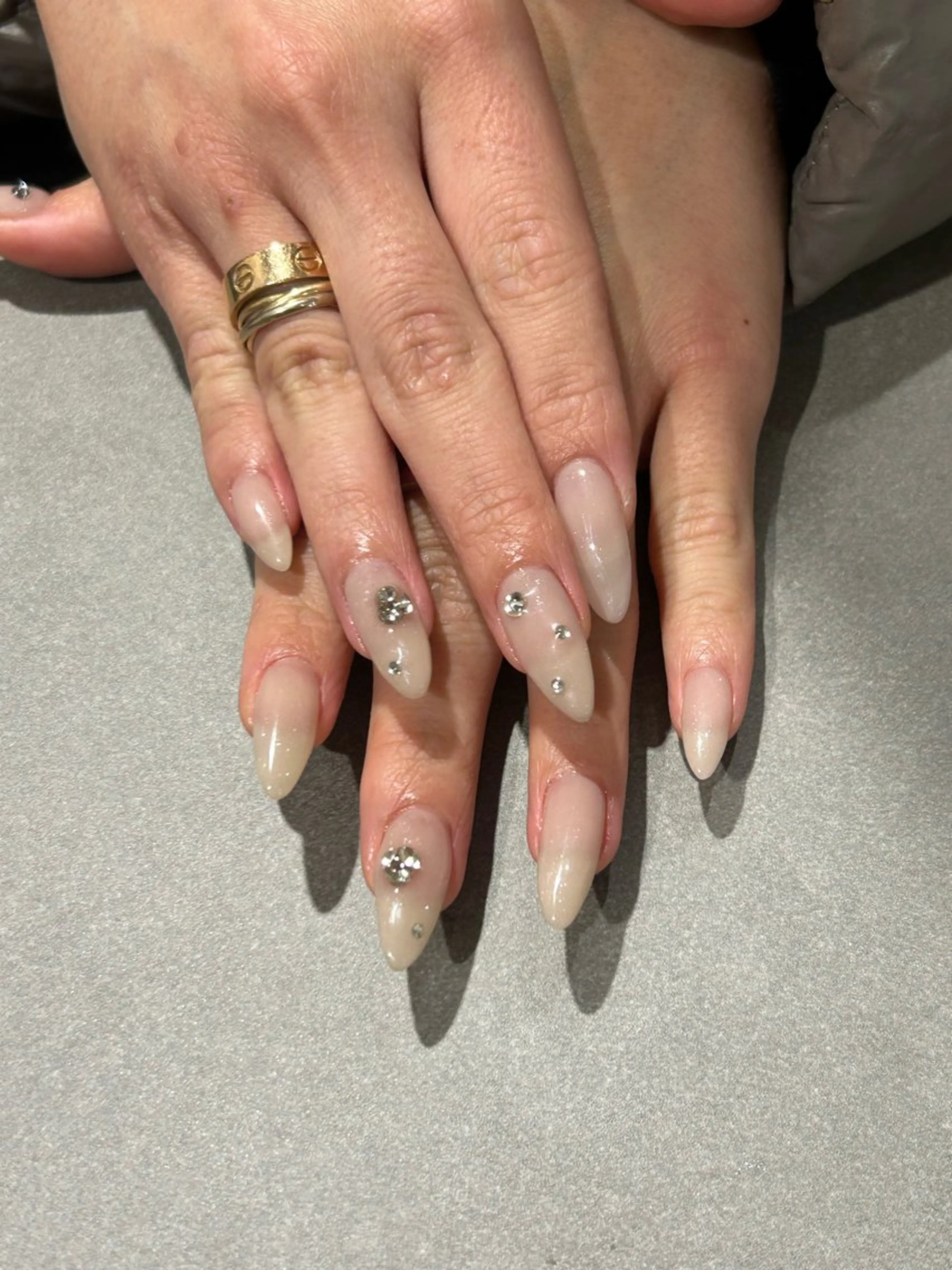 ネイル ワンカラーネイル ハンドネイル &robe Nanaのネイルデザイン