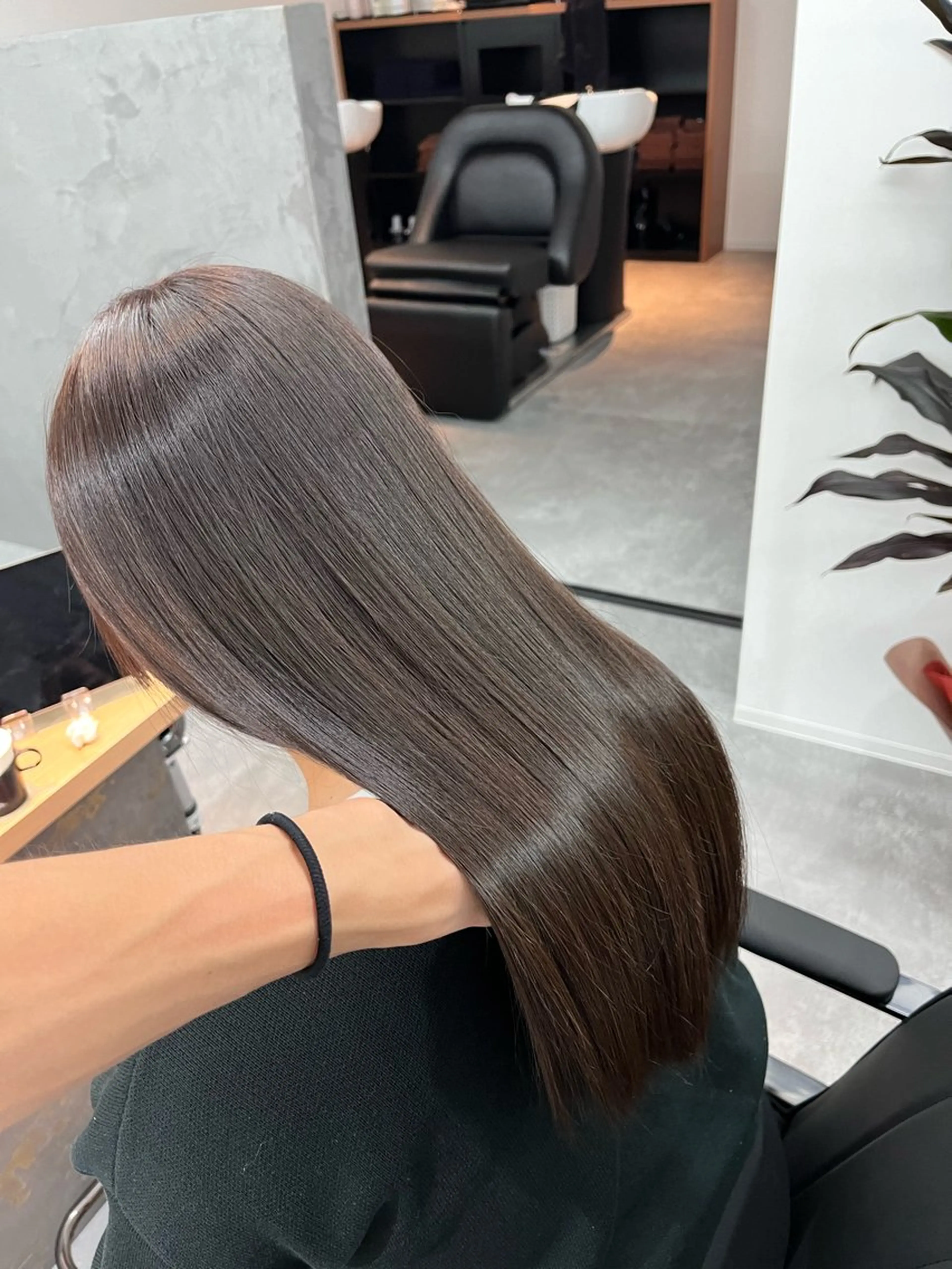 【ミニモ限定】🌟平日限定🌟カット+カラー+艶トリートメント+ミニトリートメントプレゼント¥8,800の写真