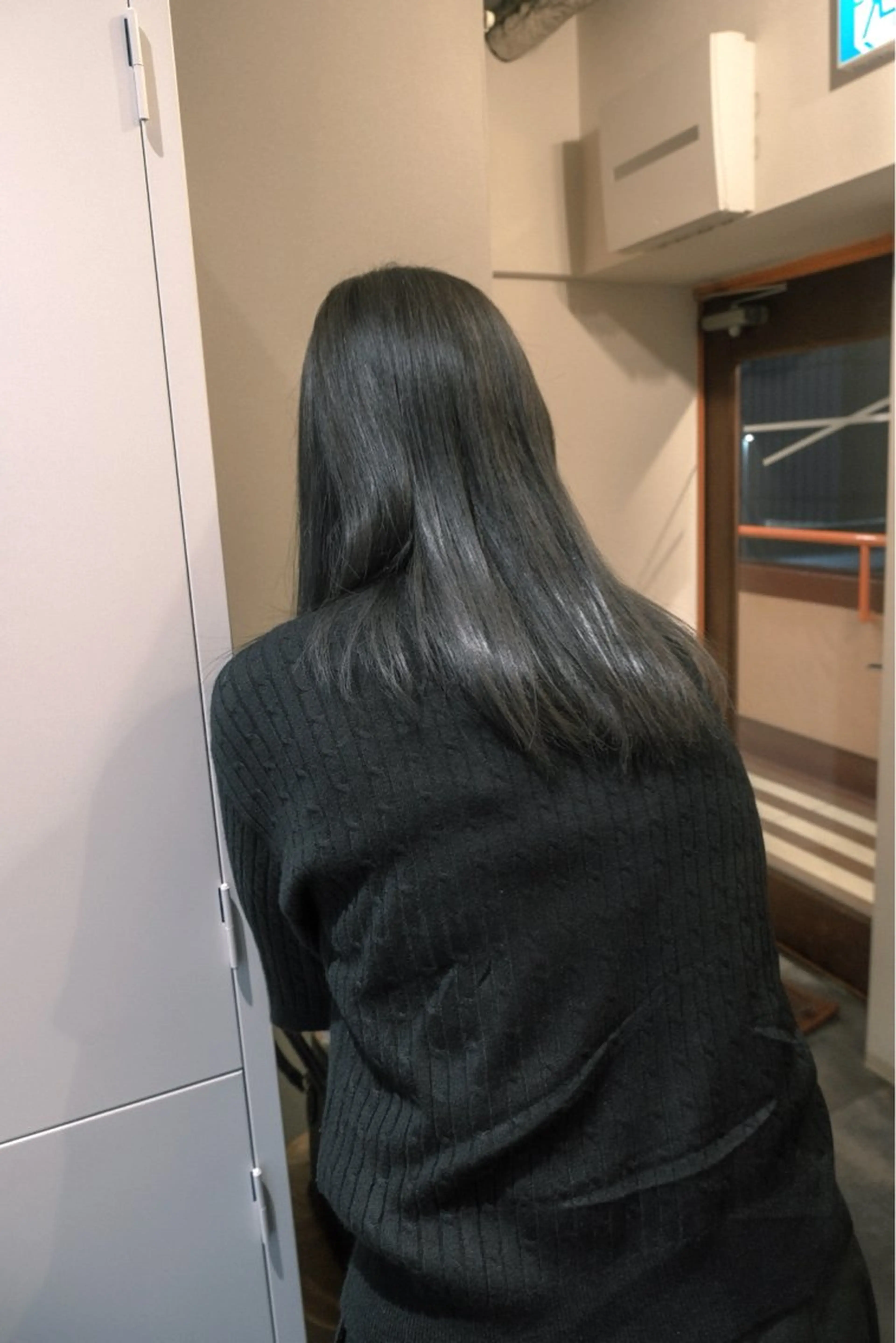 セミロング カット ヘアカラー トリートメント ヘアセット ハルカ/透け感カラー /顔周りレイヤーのヘアスタイル