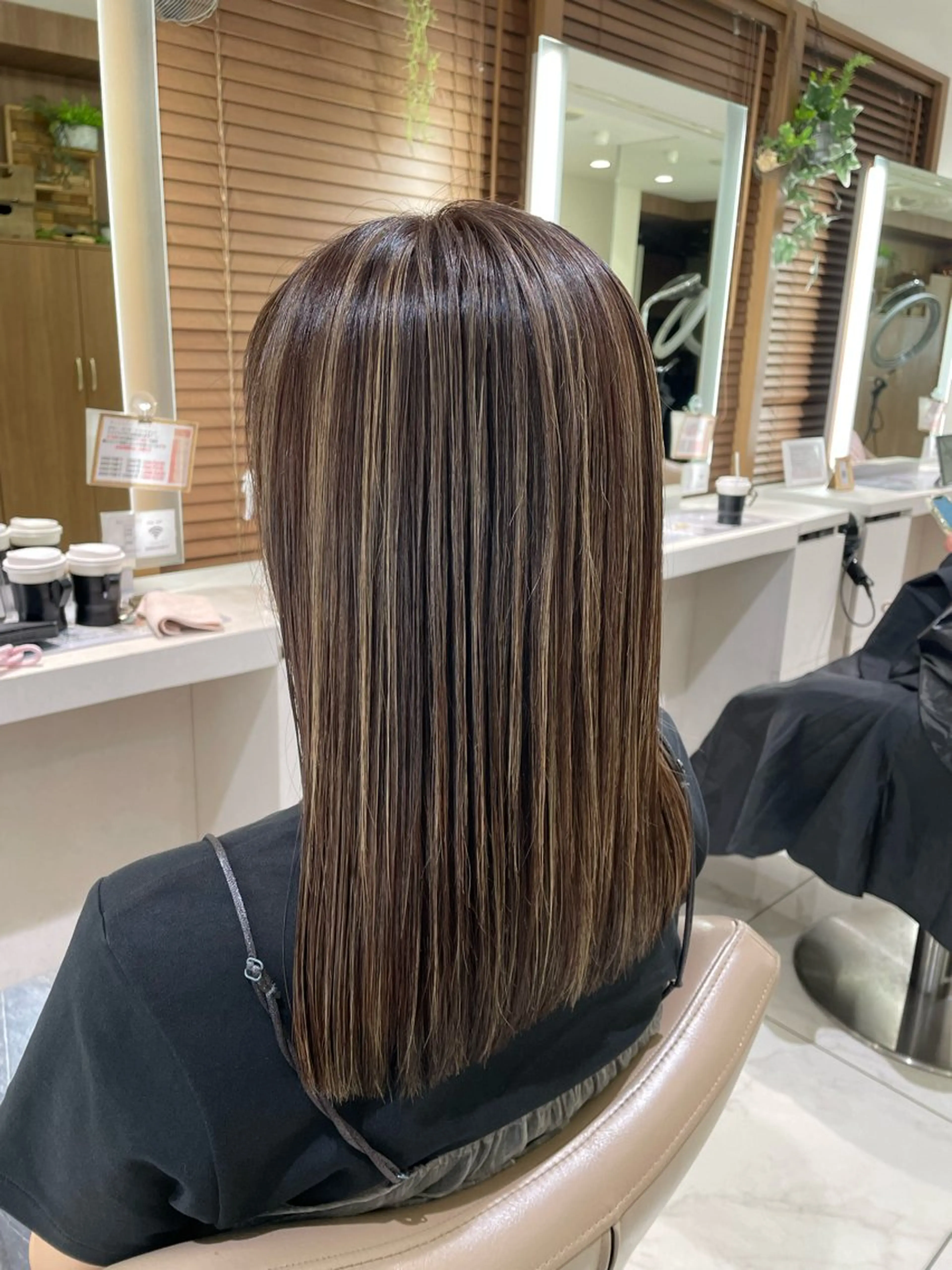 ロング カット ヘアカラー 清藤 綾のヘアスタイル