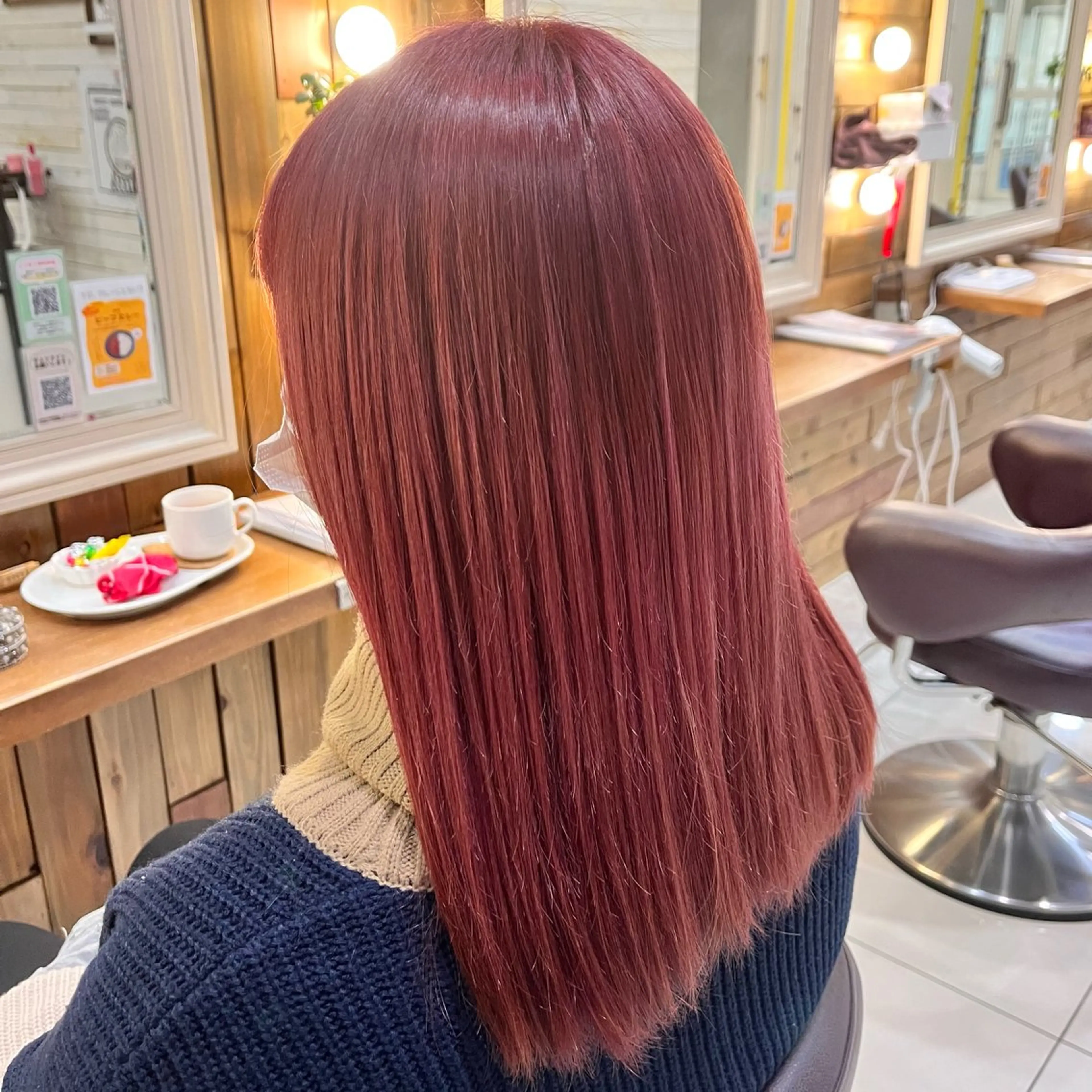 ミディアム ヘアカラー らいむ/暖色/ルーツ /イヤリングカラーのヘアスタイル