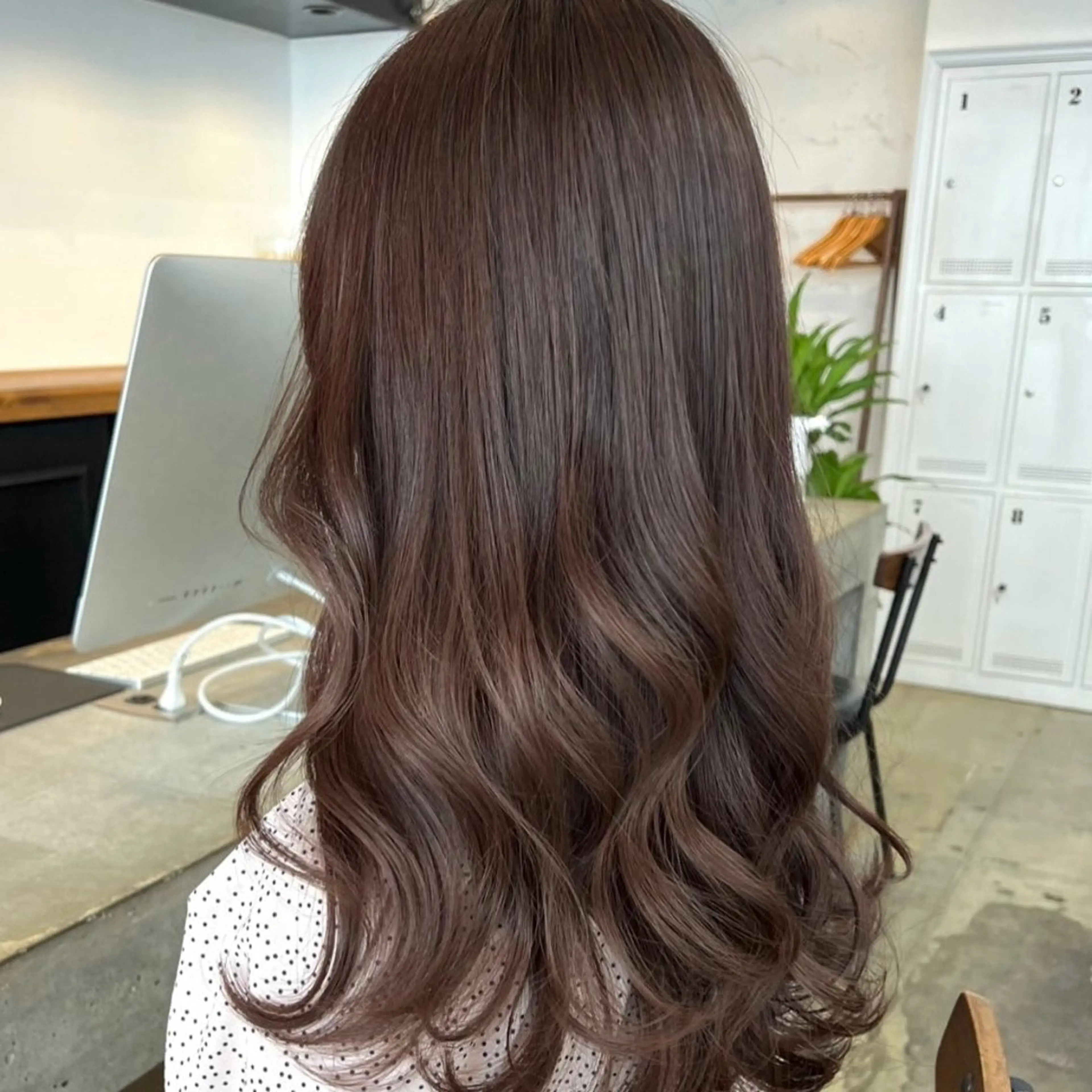 カラー DATE 31(みぃ)のヘアスタイル