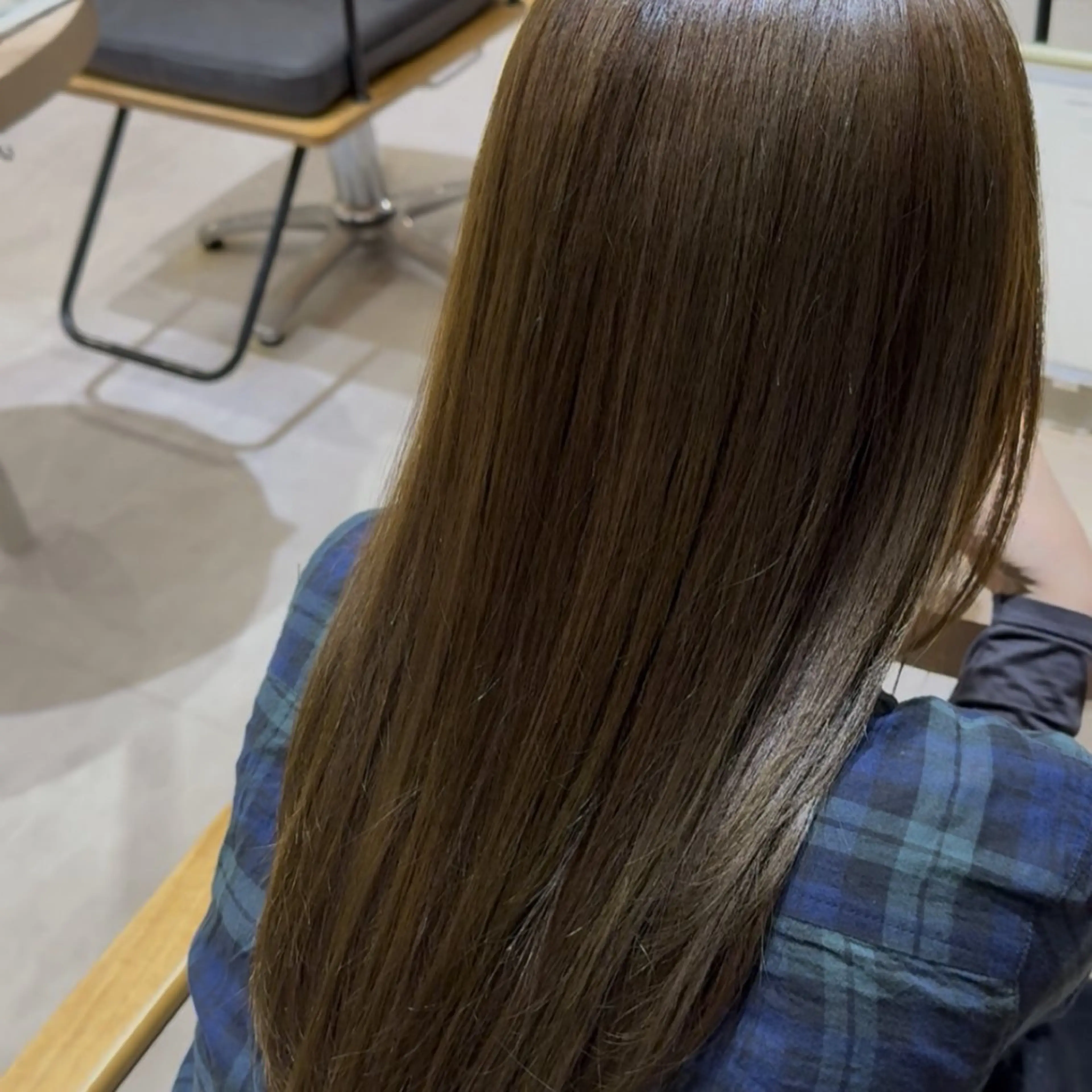 ミディアム カラー オリーブカラー Zina天神🌻田中 愛香のヘアスタイル