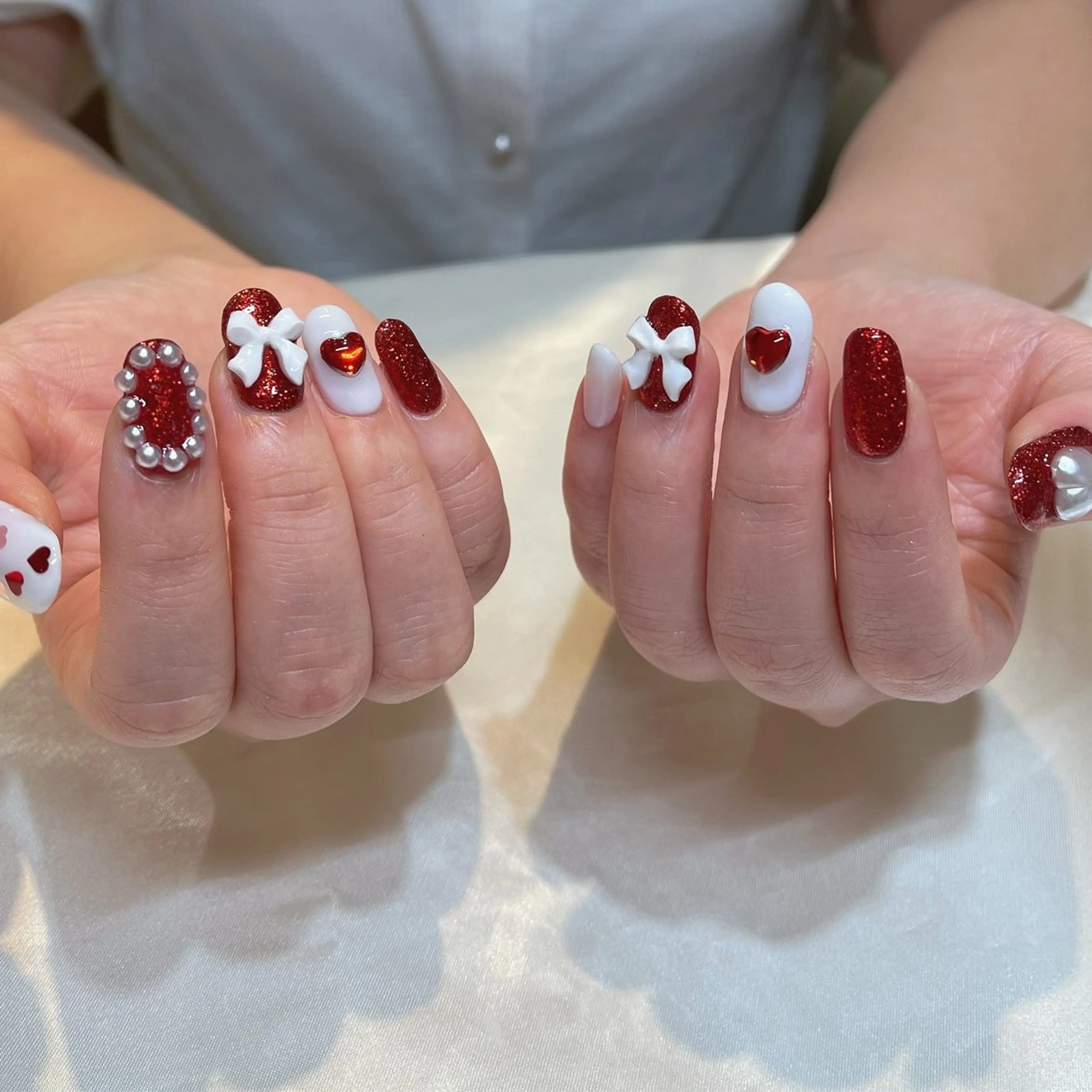 ネイル リボン ハンドネイル 内田 里穂のネイルデザイン